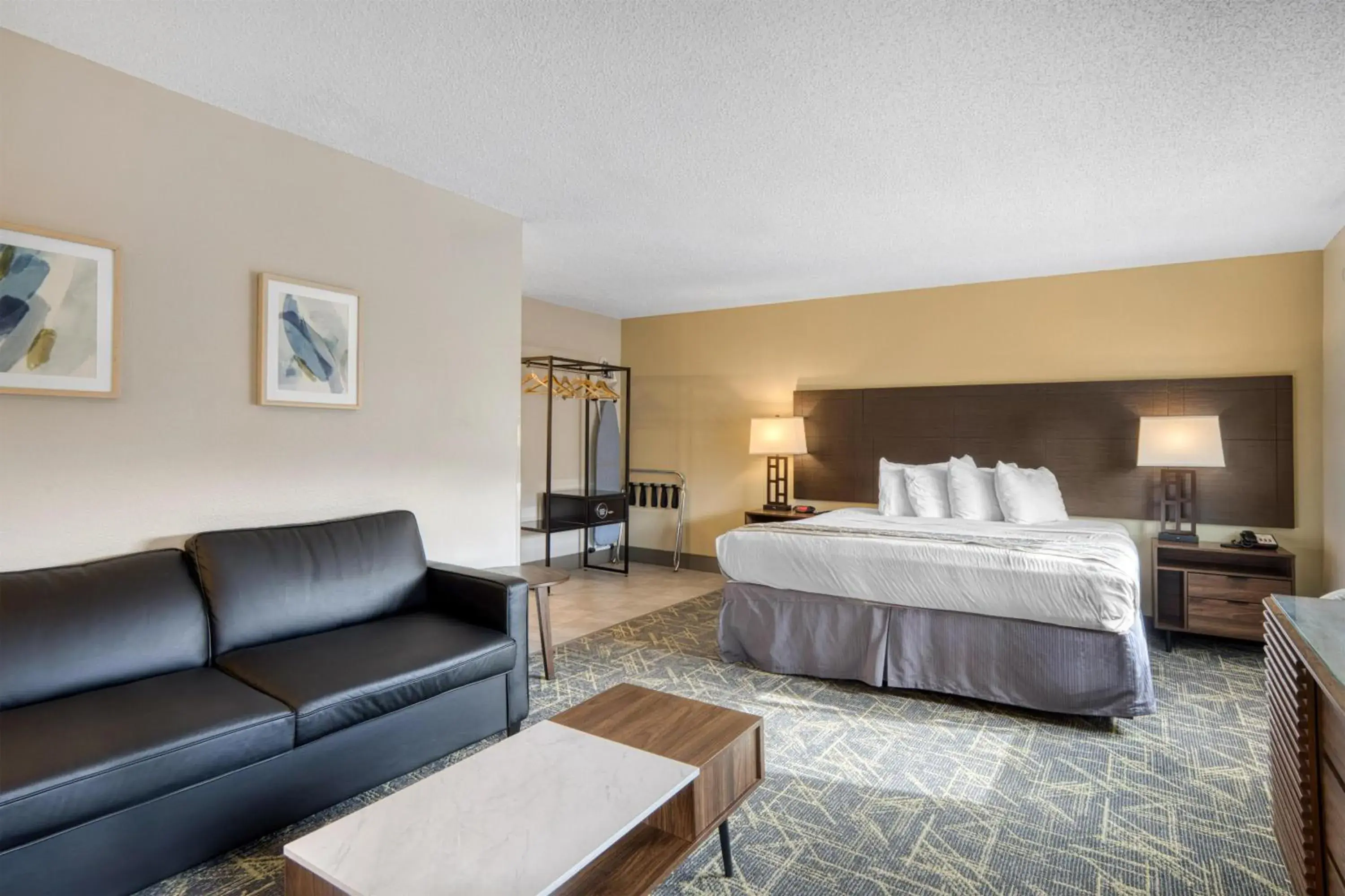 Bedroom, Bed in SureStay Plus by Best Western Montrose Bedroom, Bed in SureStay Plus by Best Western Montrose