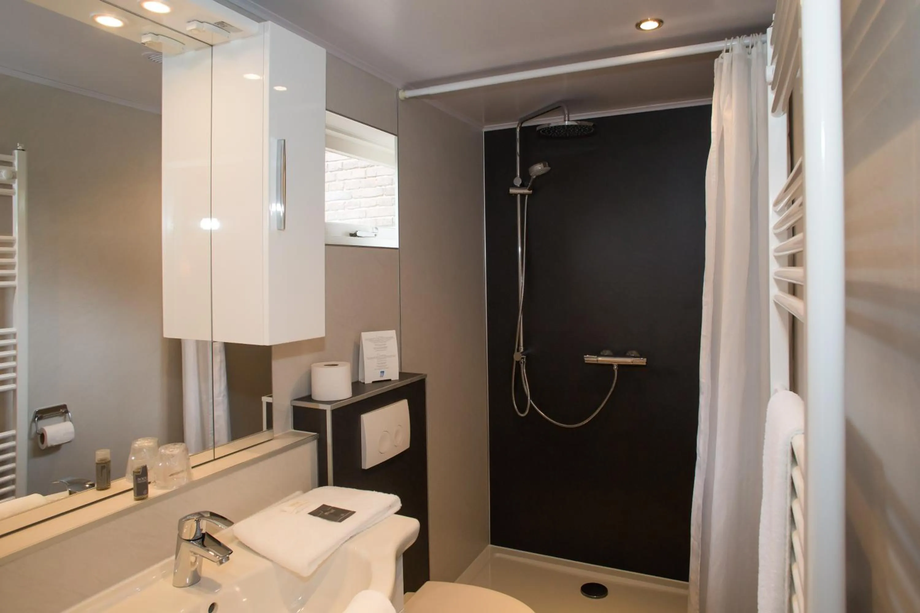 Bathroom in Landhotel De Hoofdige Boer