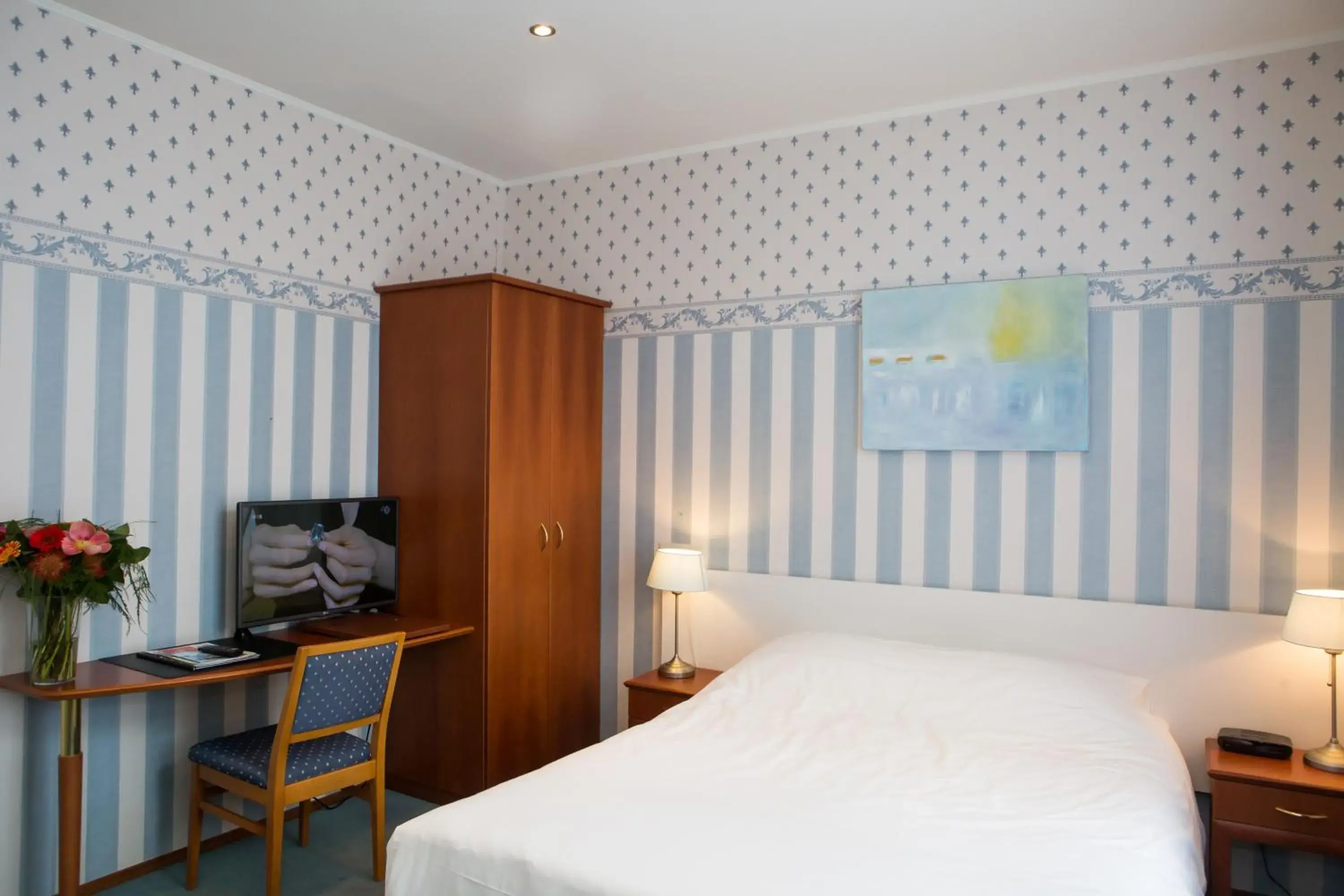 Photo of the whole room, Bed in Landhotel De Hoofdige Boer