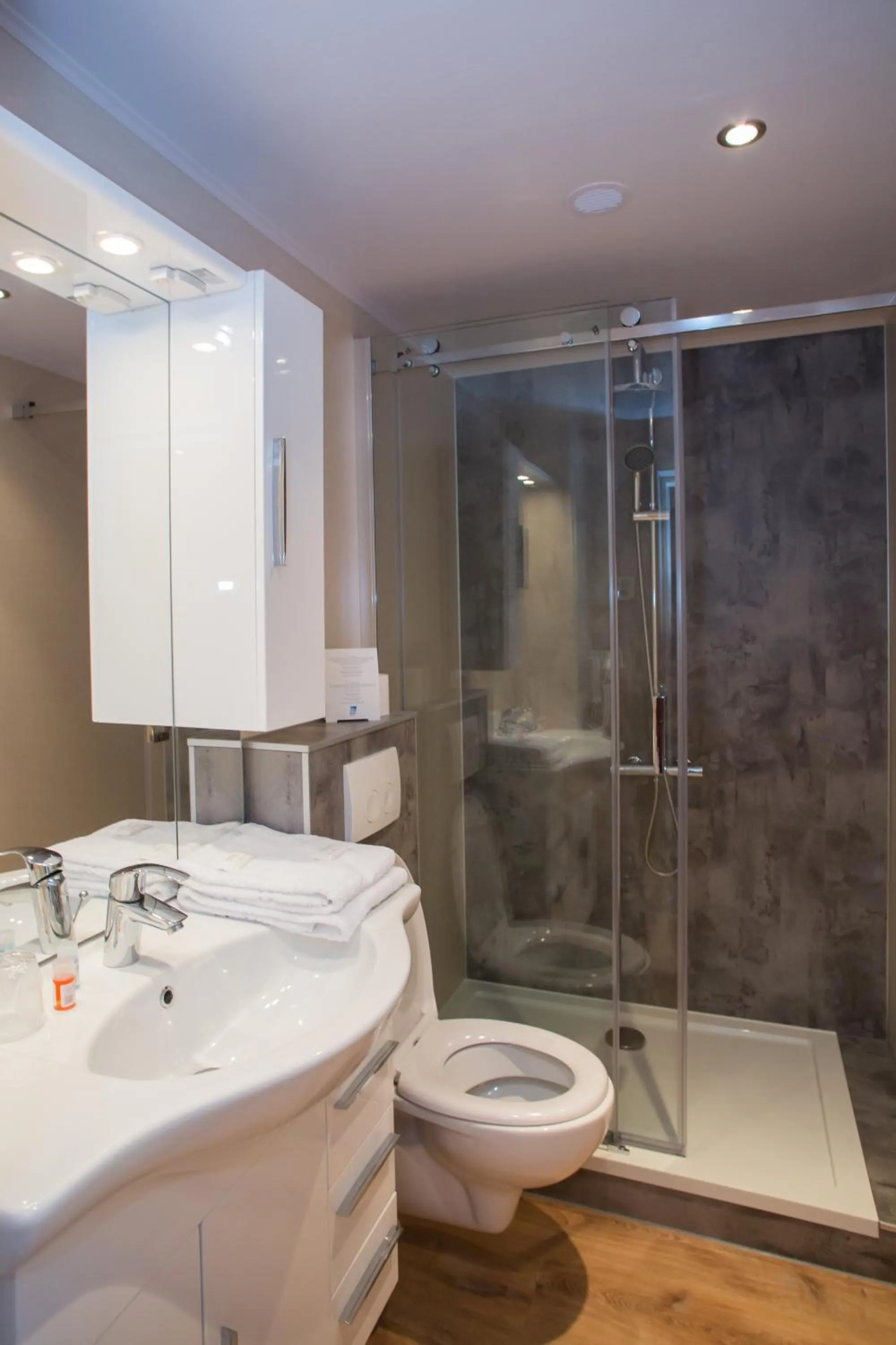 Bathroom in Landhotel De Hoofdige Boer