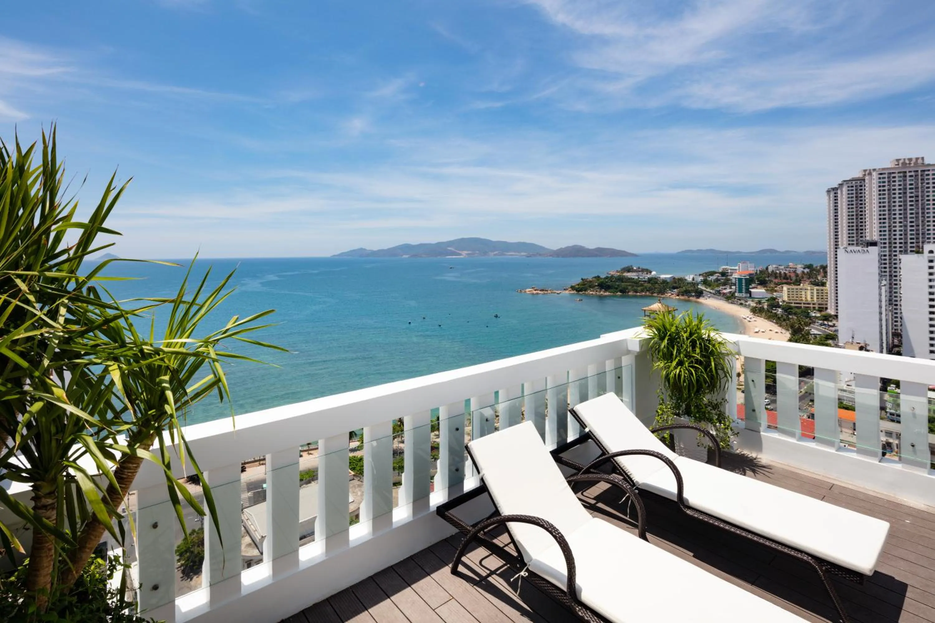 Day in Daphovina Hotel