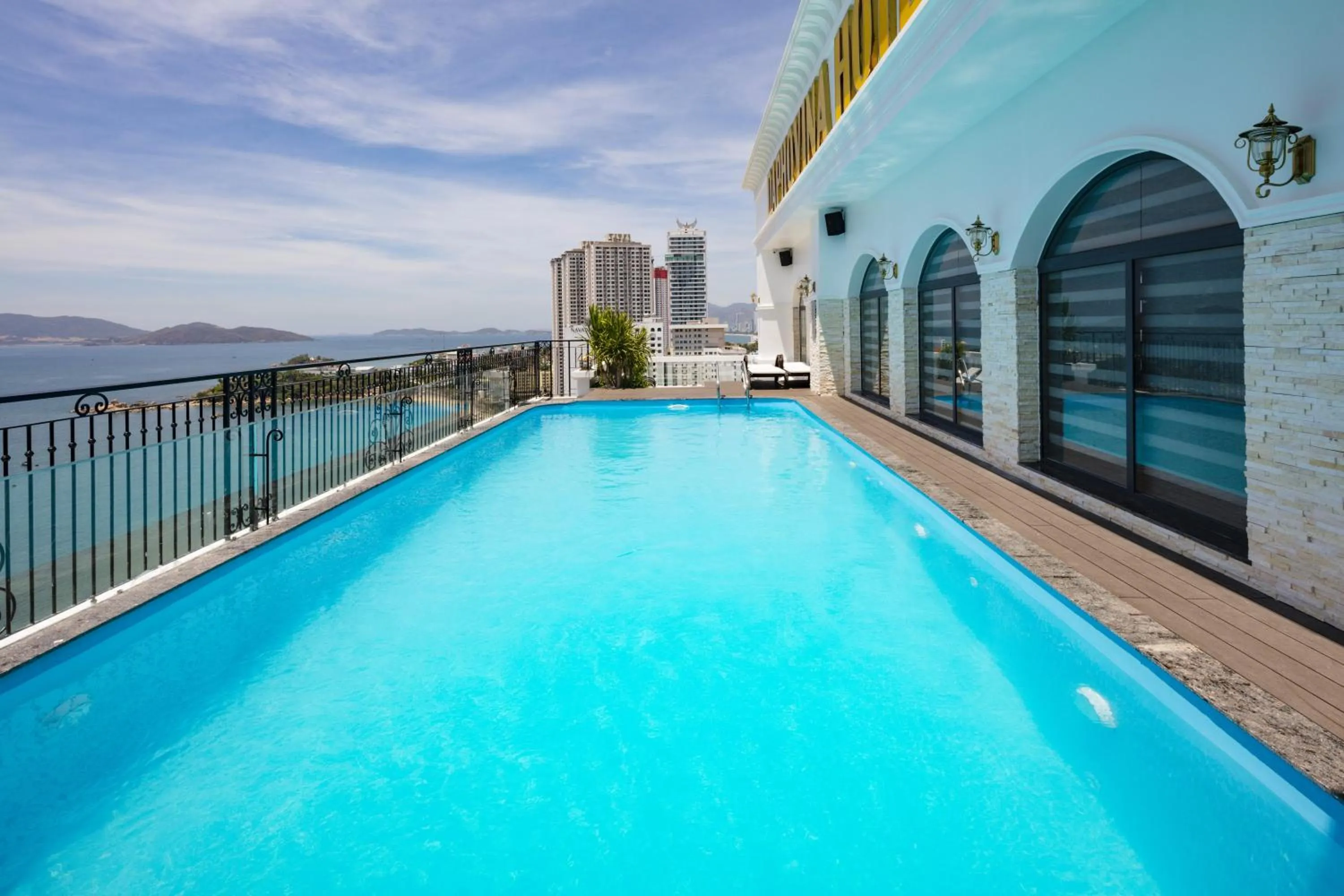 Swimming pool in Daphovina Hotel