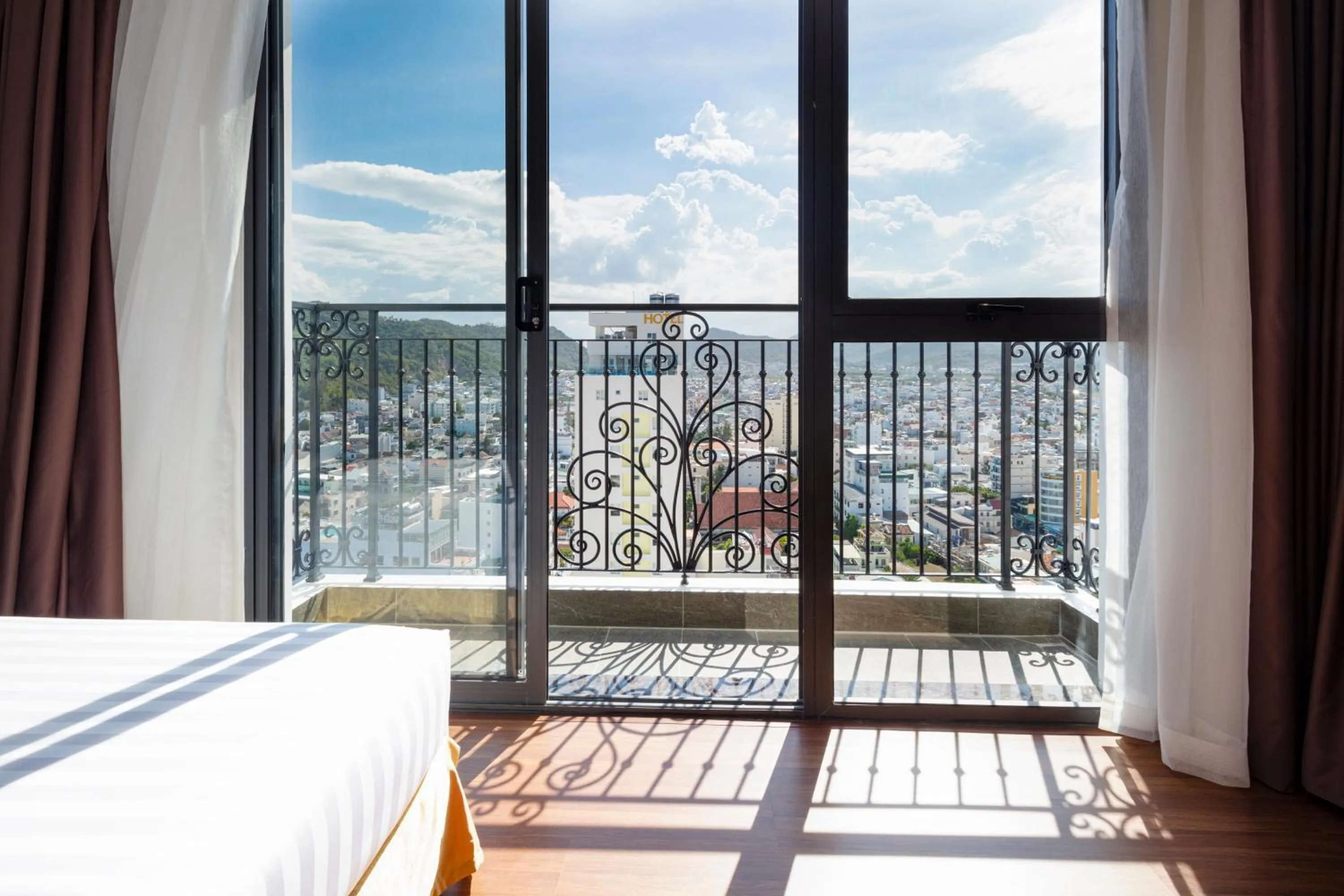 Bed in Daphovina Hotel