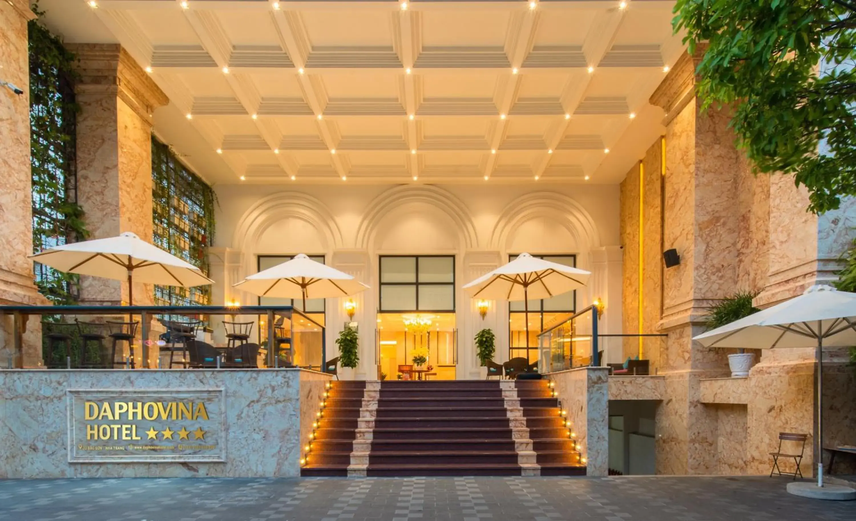 Facade/entrance in Daphovina Hotel Facade/entrance in Daphovina Hotel