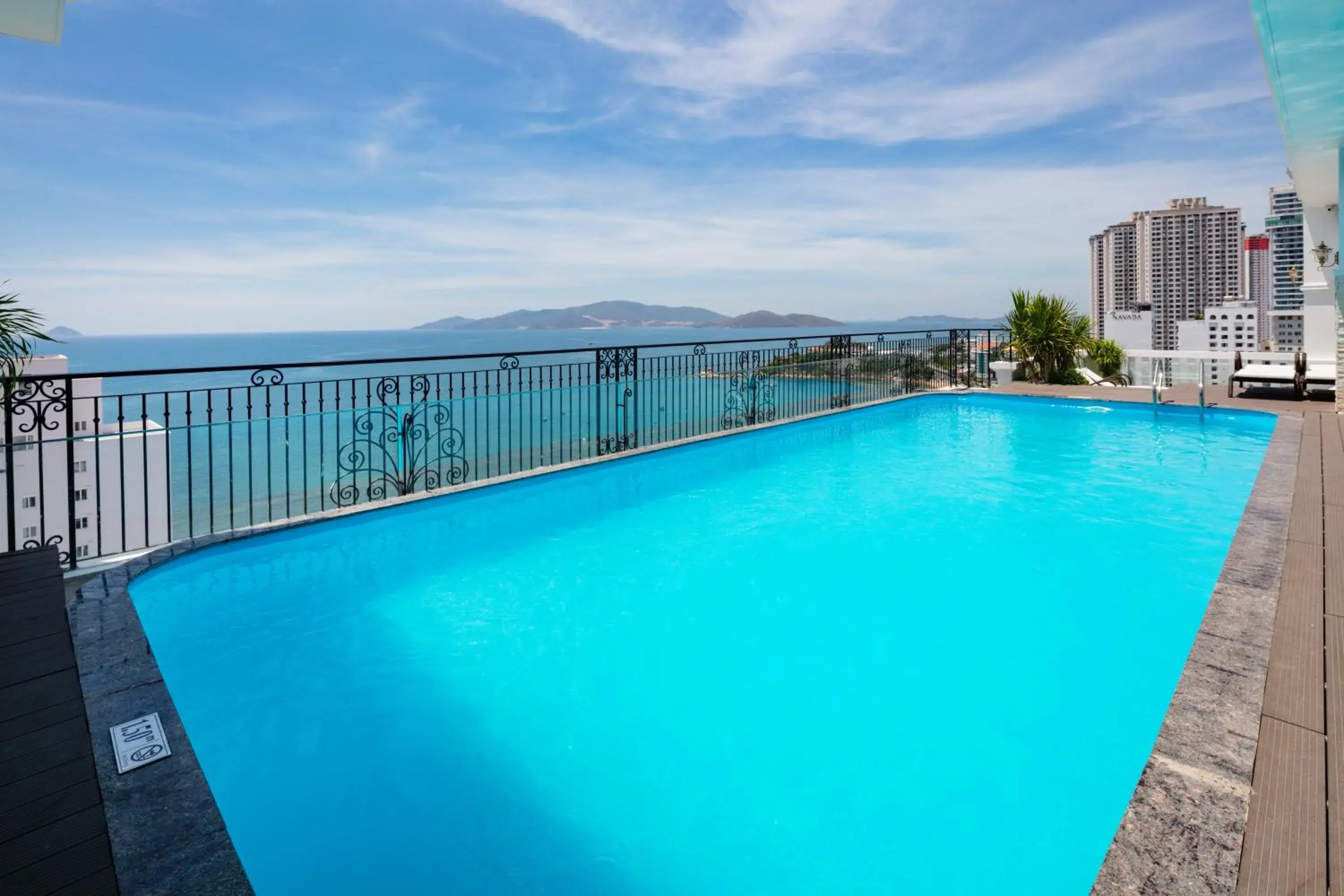 Swimming pool in Daphovina Hotel Swimming pool in Daphovina Hotel