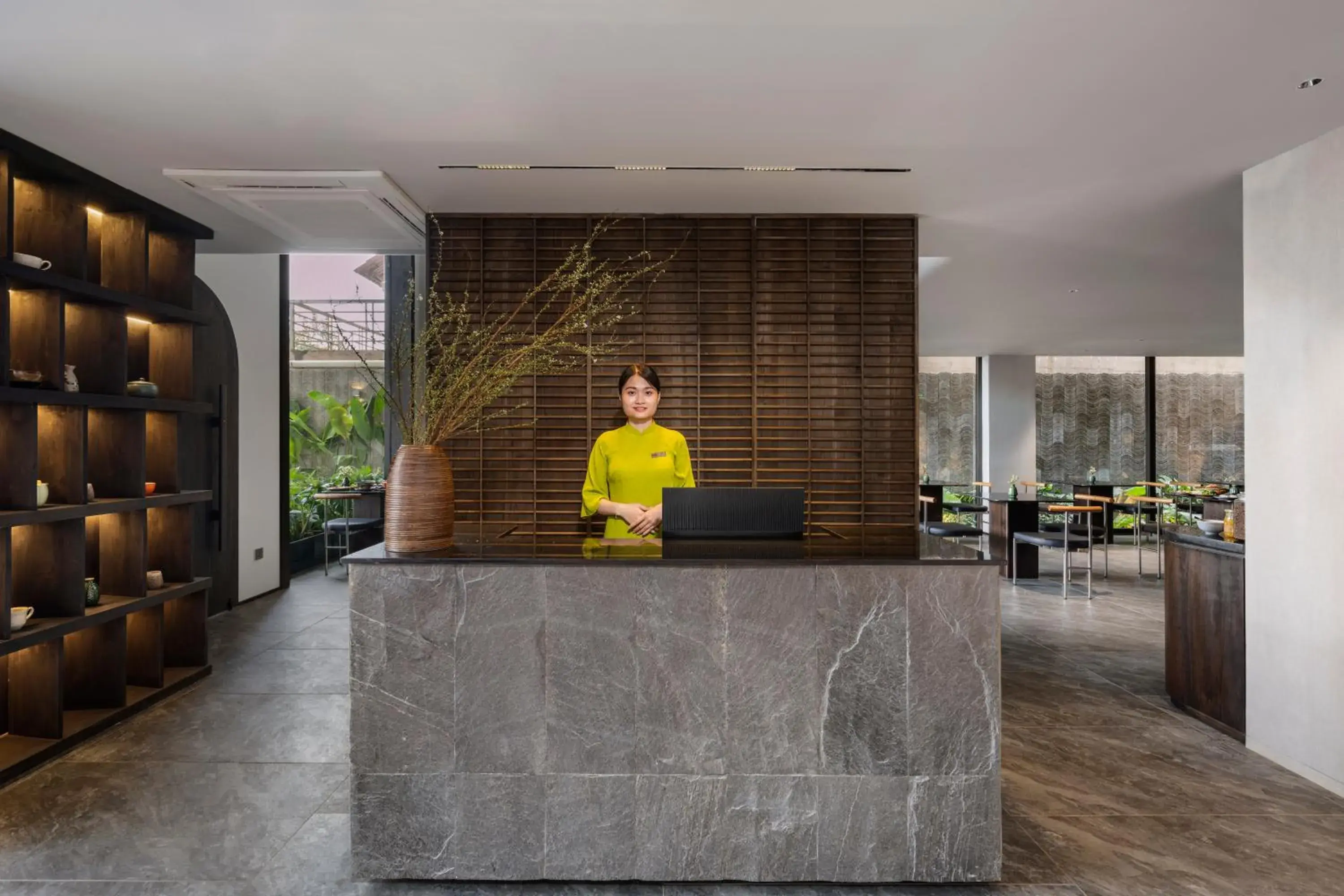 Staff in Thè HEM Hotel and Apartment Staff in Thè HEM Hotel and Apartment