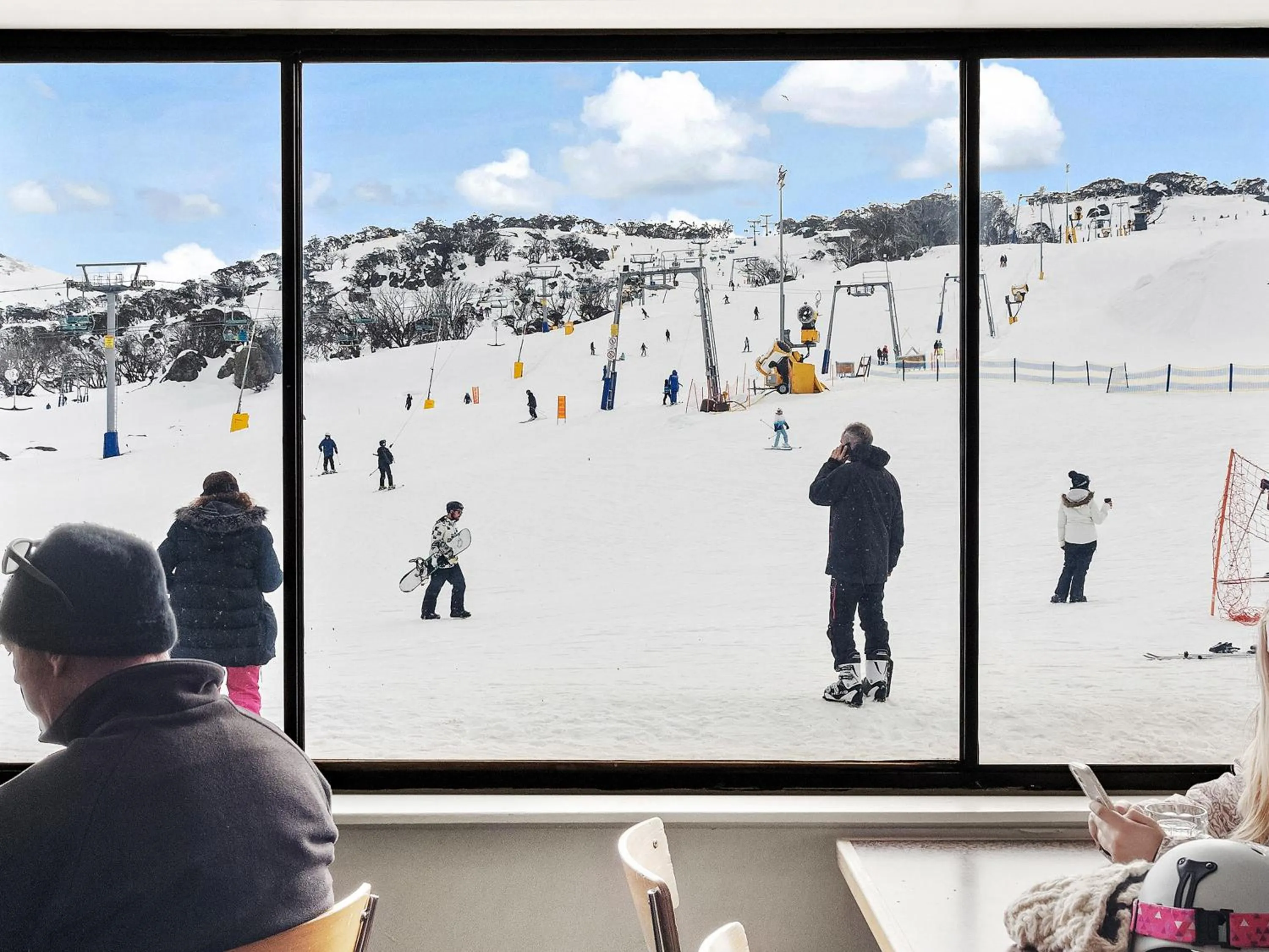 Skiing in Perisher Manor Hotel