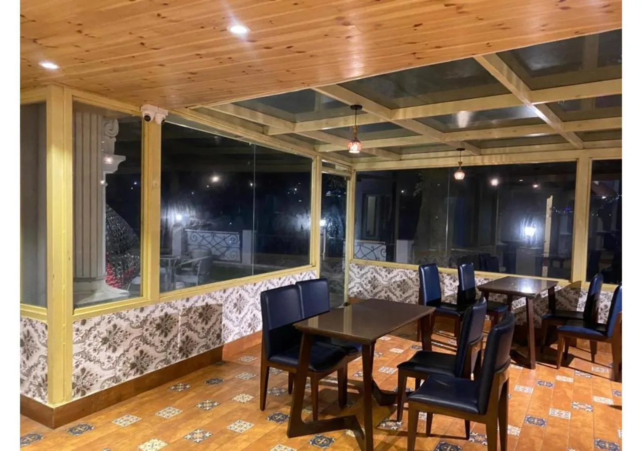 Restaurant/places to eat in Mountain Glow