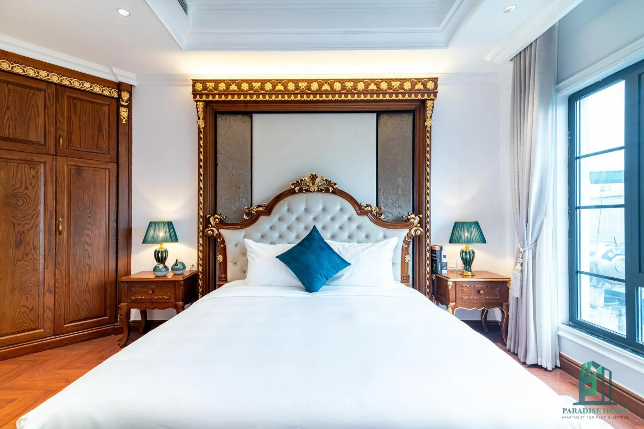 Bed in Luxe Paradise Suite Hotel Trich Sai