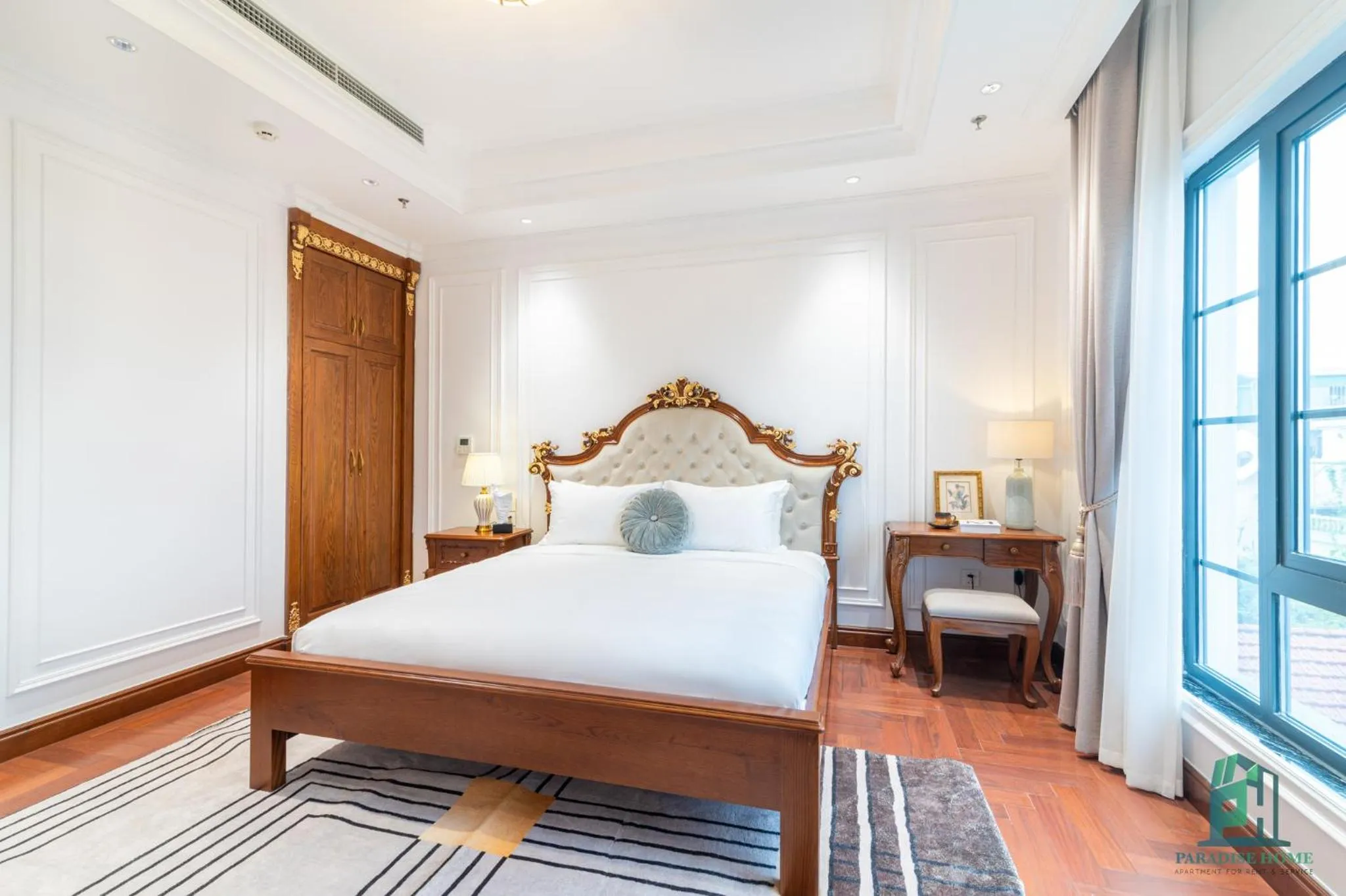 Bed in Luxe Paradise Suite Hotel Trich Sai