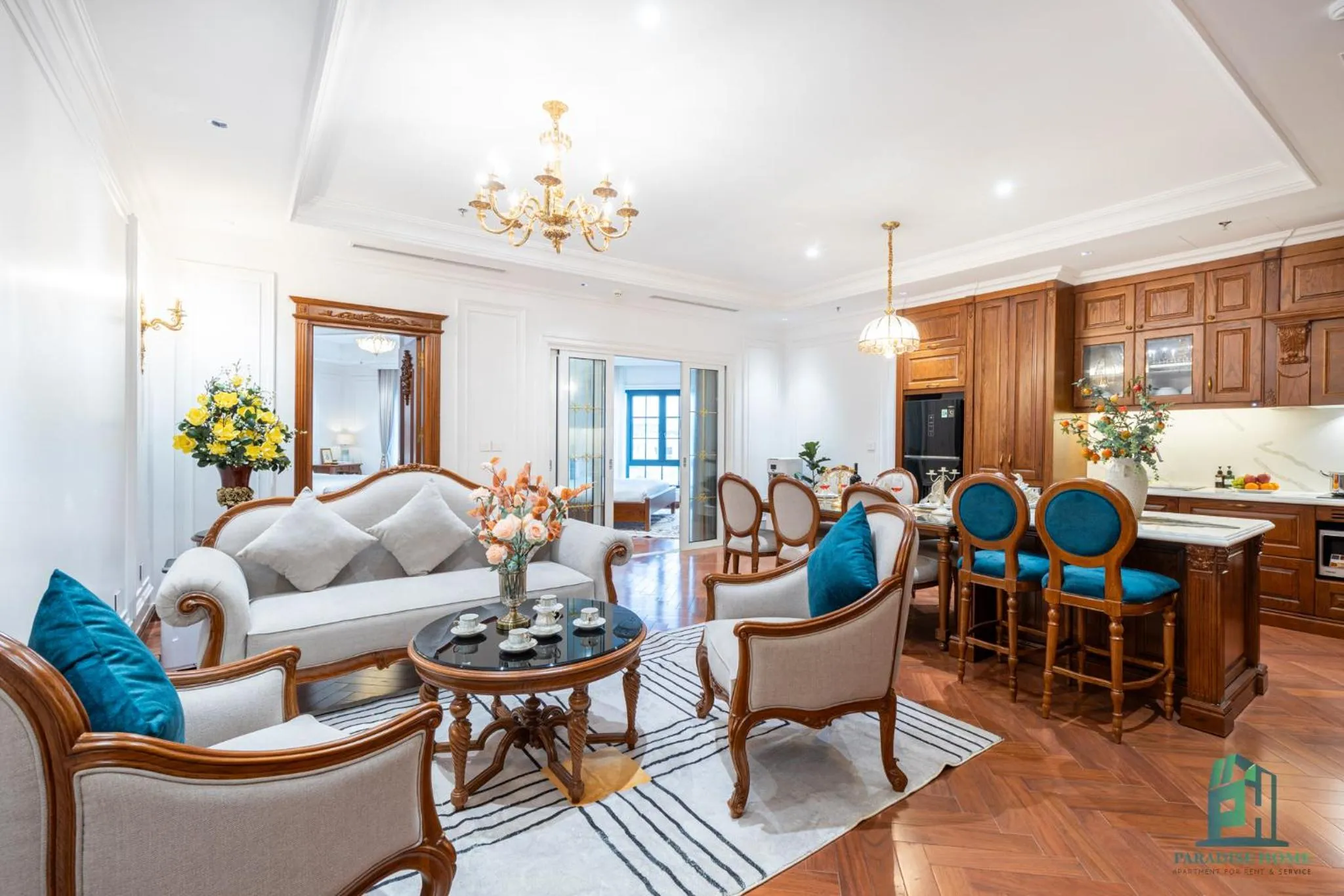 Living room in Luxe Paradise Suite Hotel Trich Sai