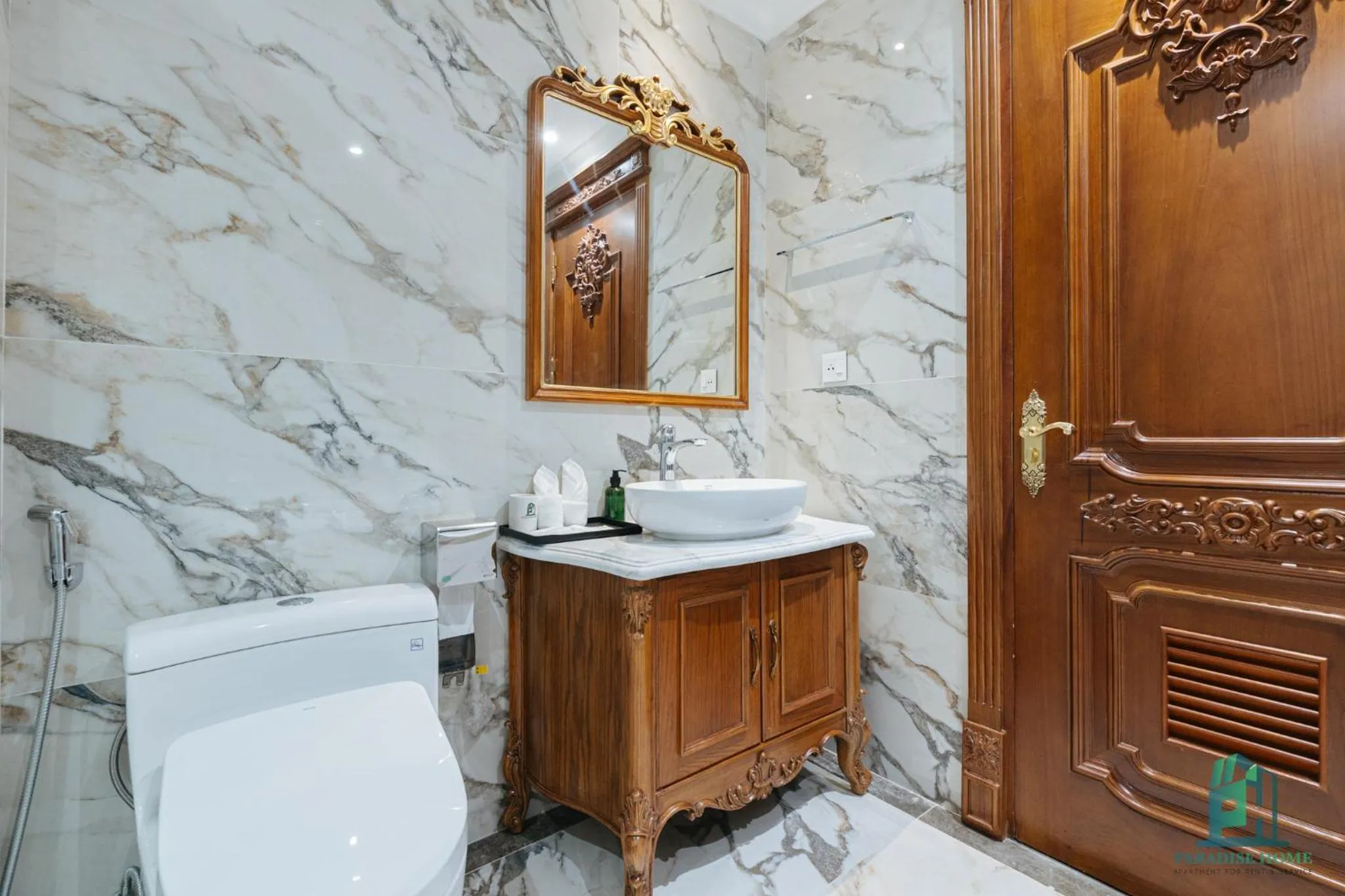 Bathroom in Luxe Paradise Suite Hotel Trich Sai