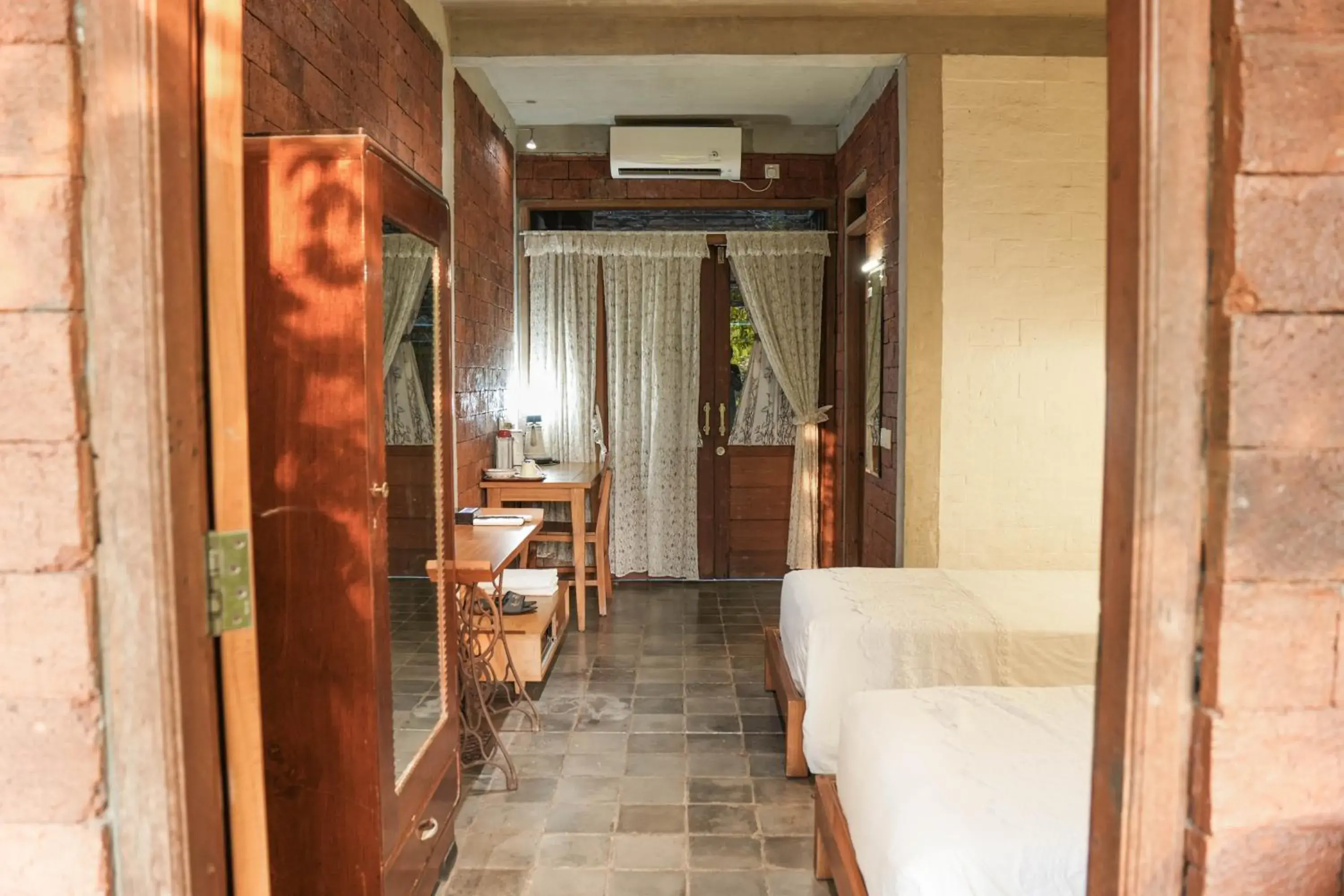 Standard Twin Room in Djajanti House Standard Twin Room in Djajanti House