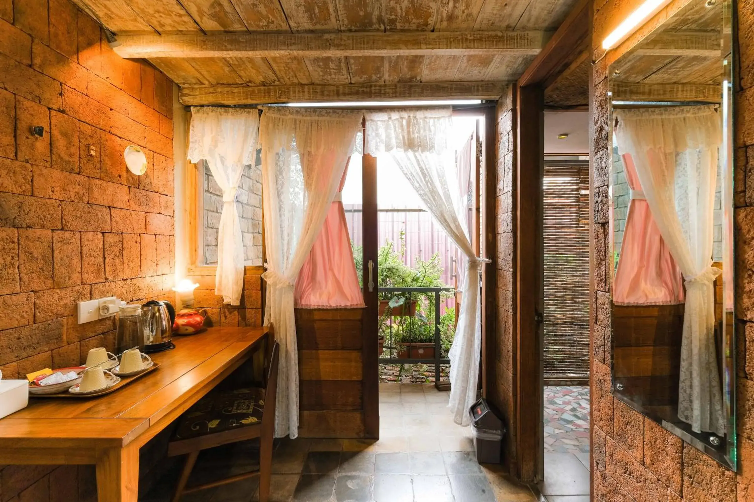 Executive Studio in Djajanti House Executive Studio in Djajanti House