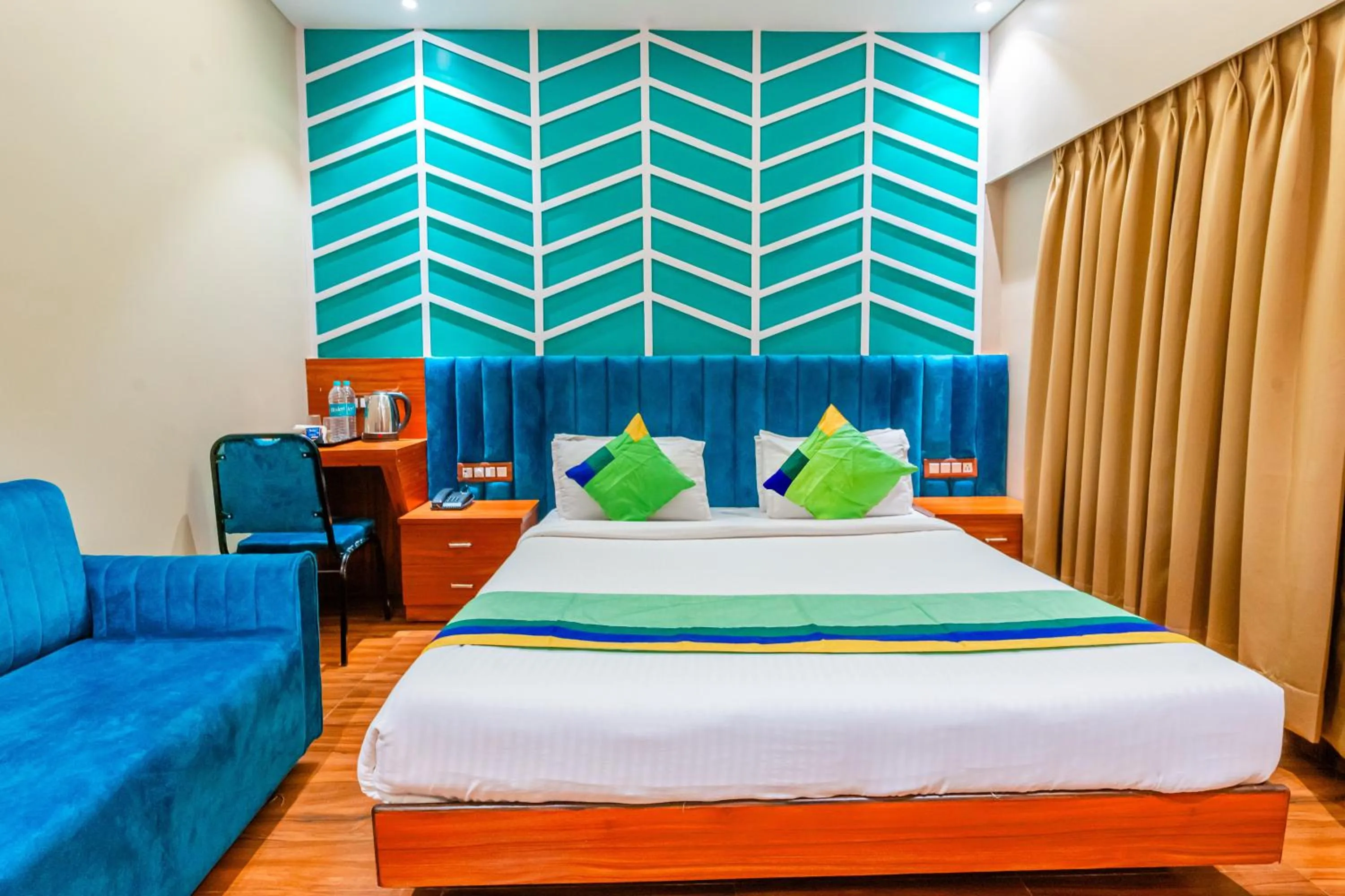 Bedroom, Bed in Treebo Express Inn