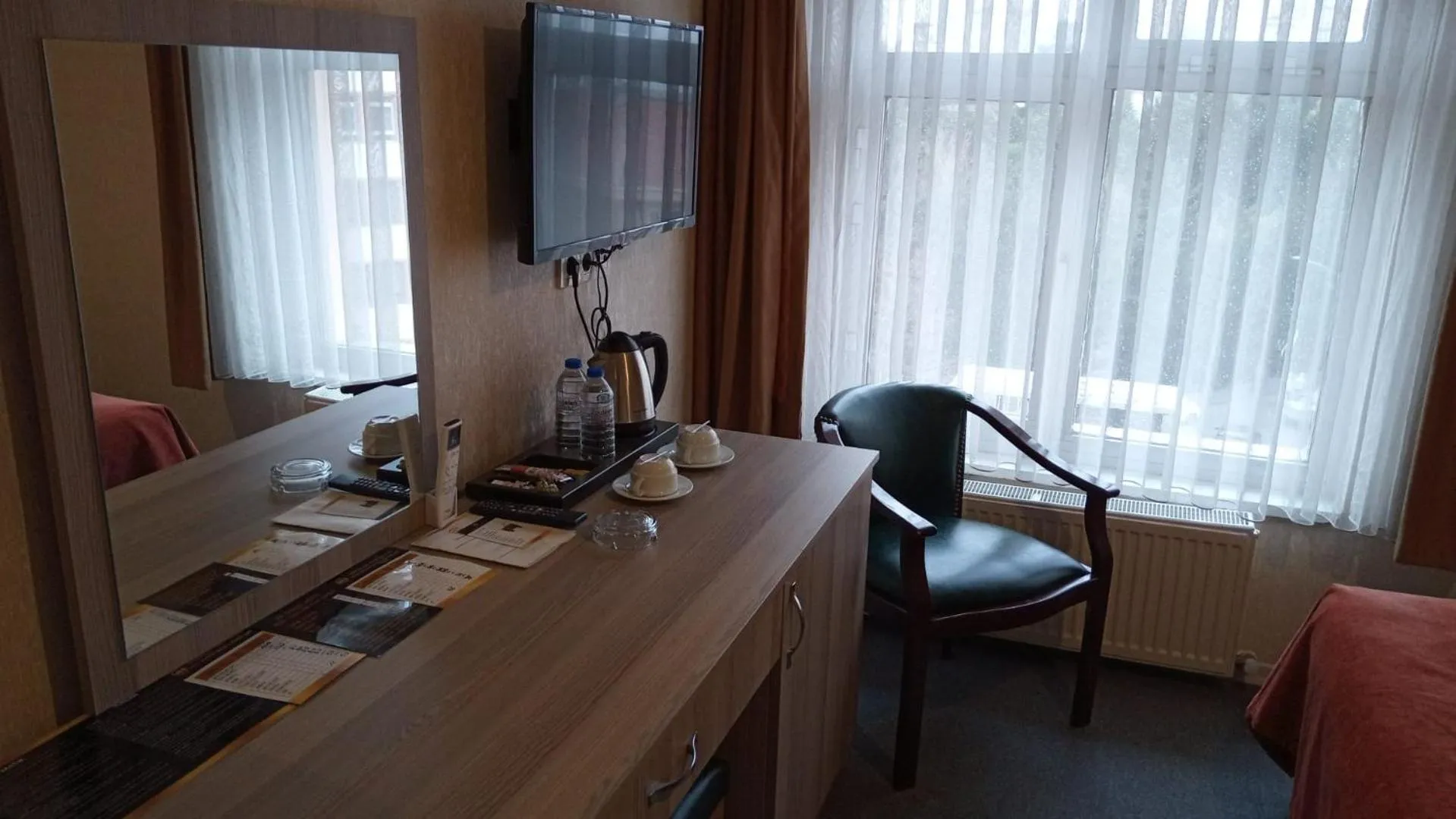 TV and multimedia in ANGRAND HOTEL