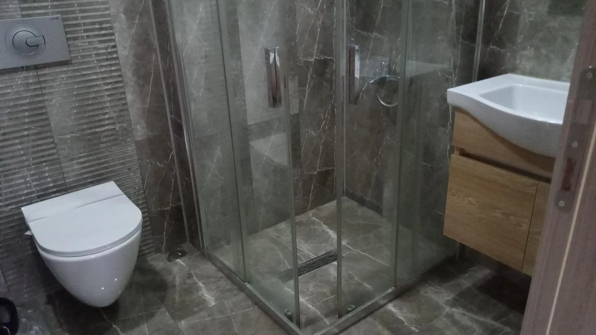 Shower in ANGRAND HOTEL