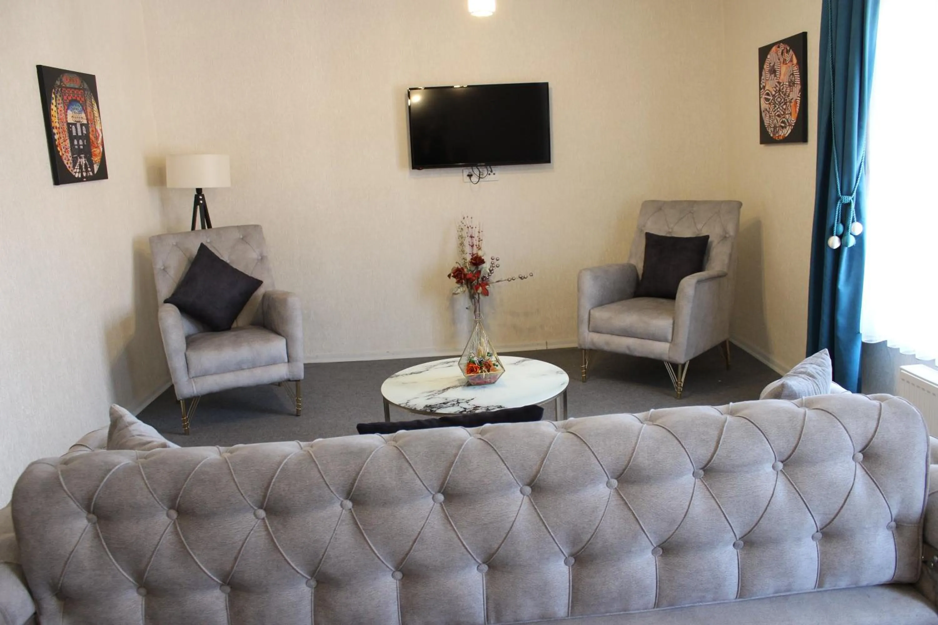 TV and multimedia in ANGRAND HOTEL