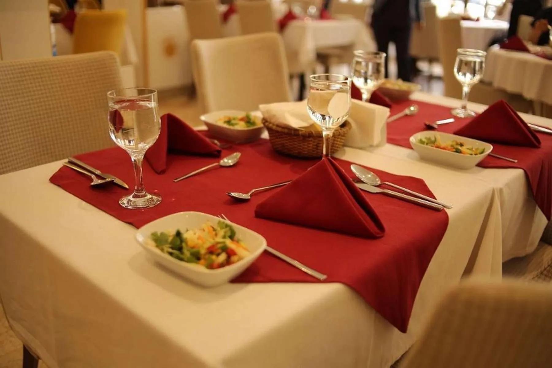 Restaurant/places to eat in ANGRAND HOTEL