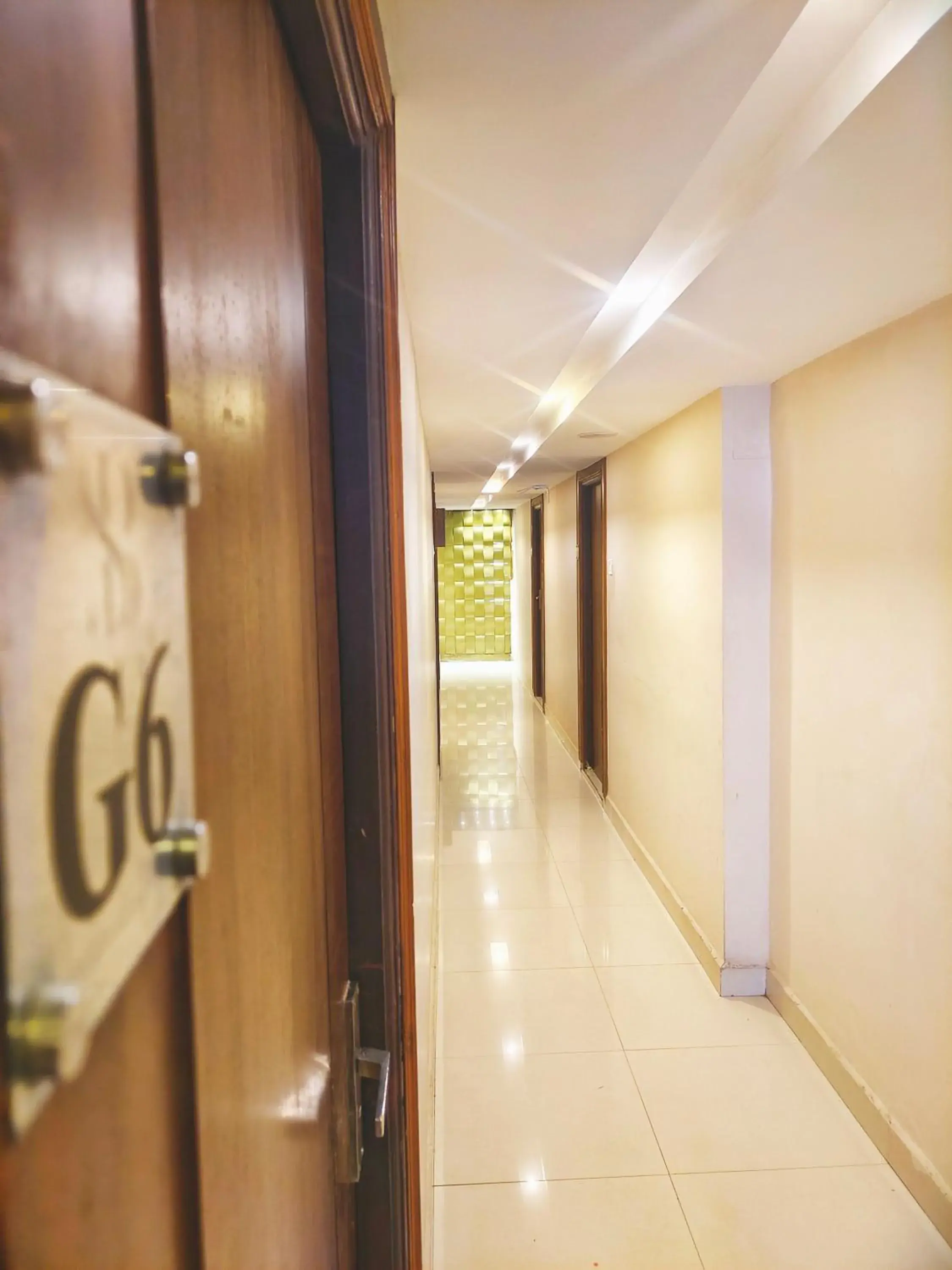 Facade/entrance in Santhi Bhavan, Chennai Central Facade/entrance in Santhi Bhavan, Chennai Central