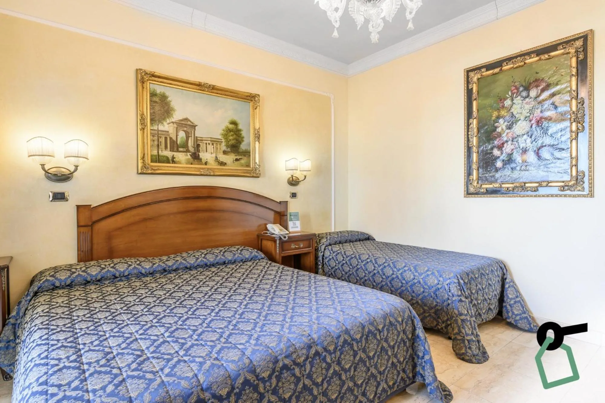 Photo of the whole room, Bed in Hotiday Olbia Porto