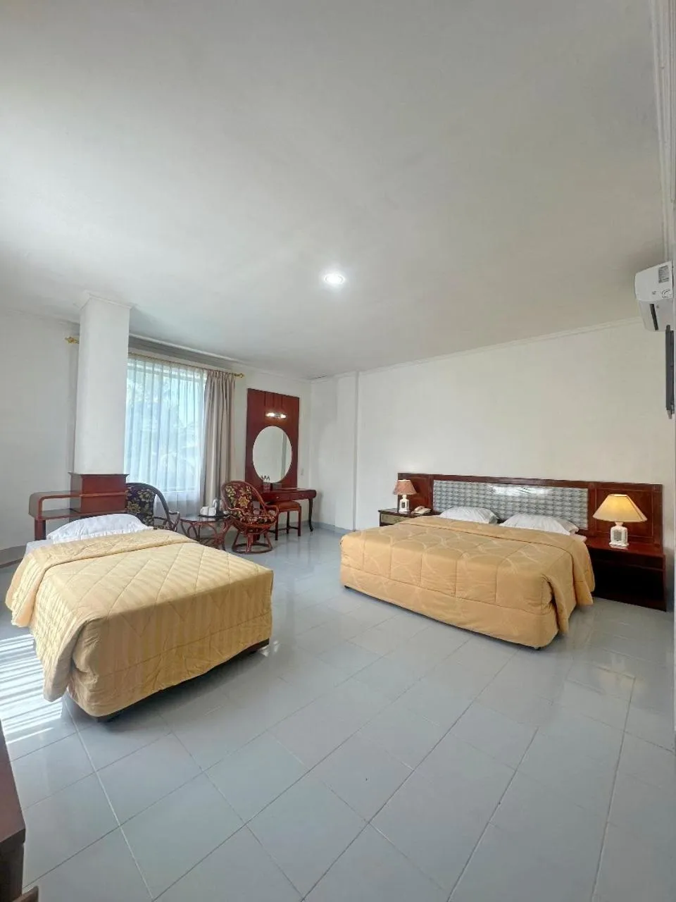 Bedroom, Bed in Hotel Wisata Indah Sibolga