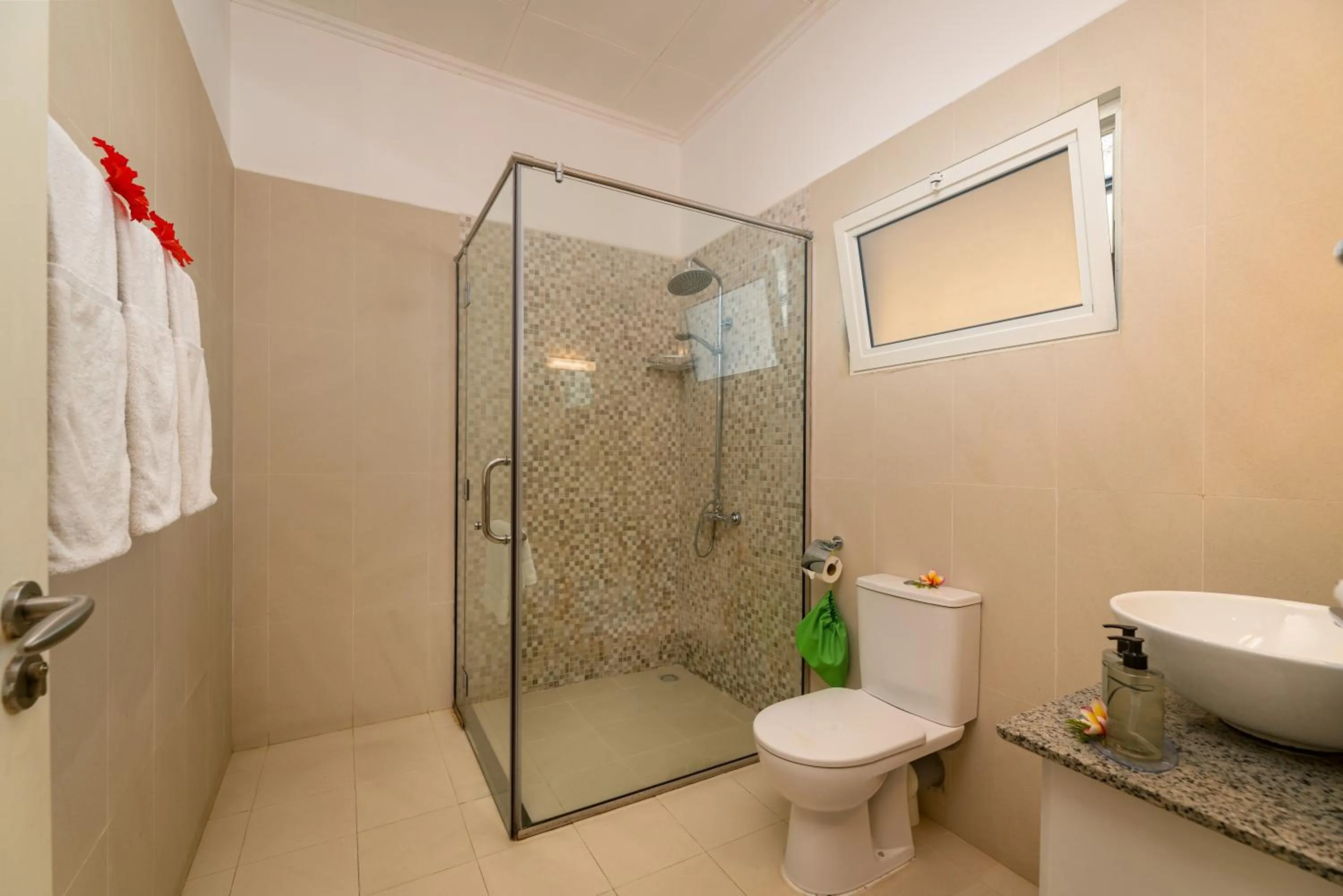 Shower in The Ridge Residence