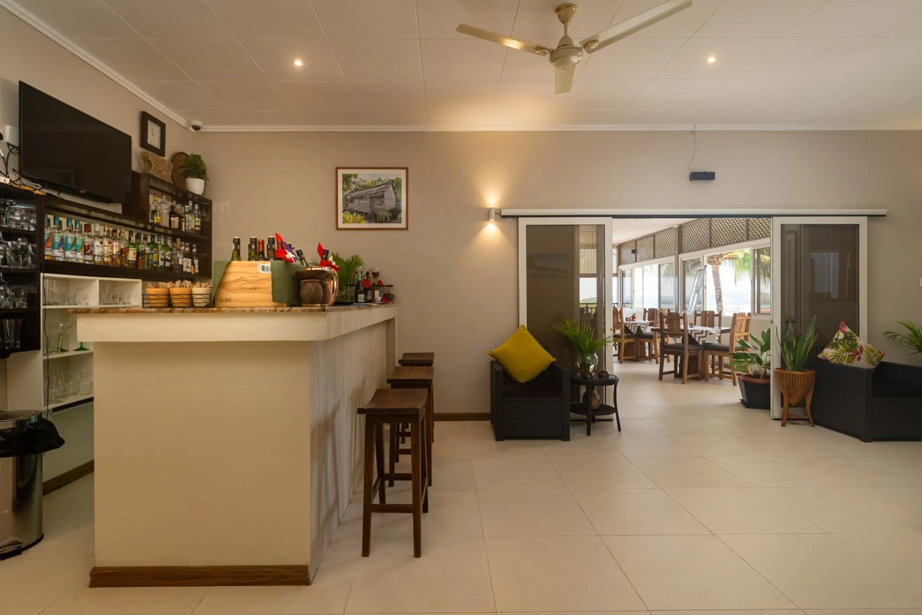 Restaurant/places to eat in The Ridge Residence