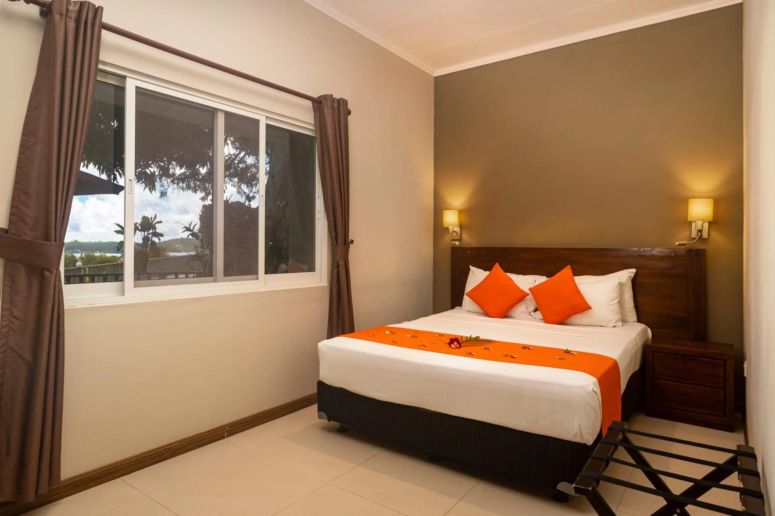 View (from property/room), Bed in The Ridge Residence