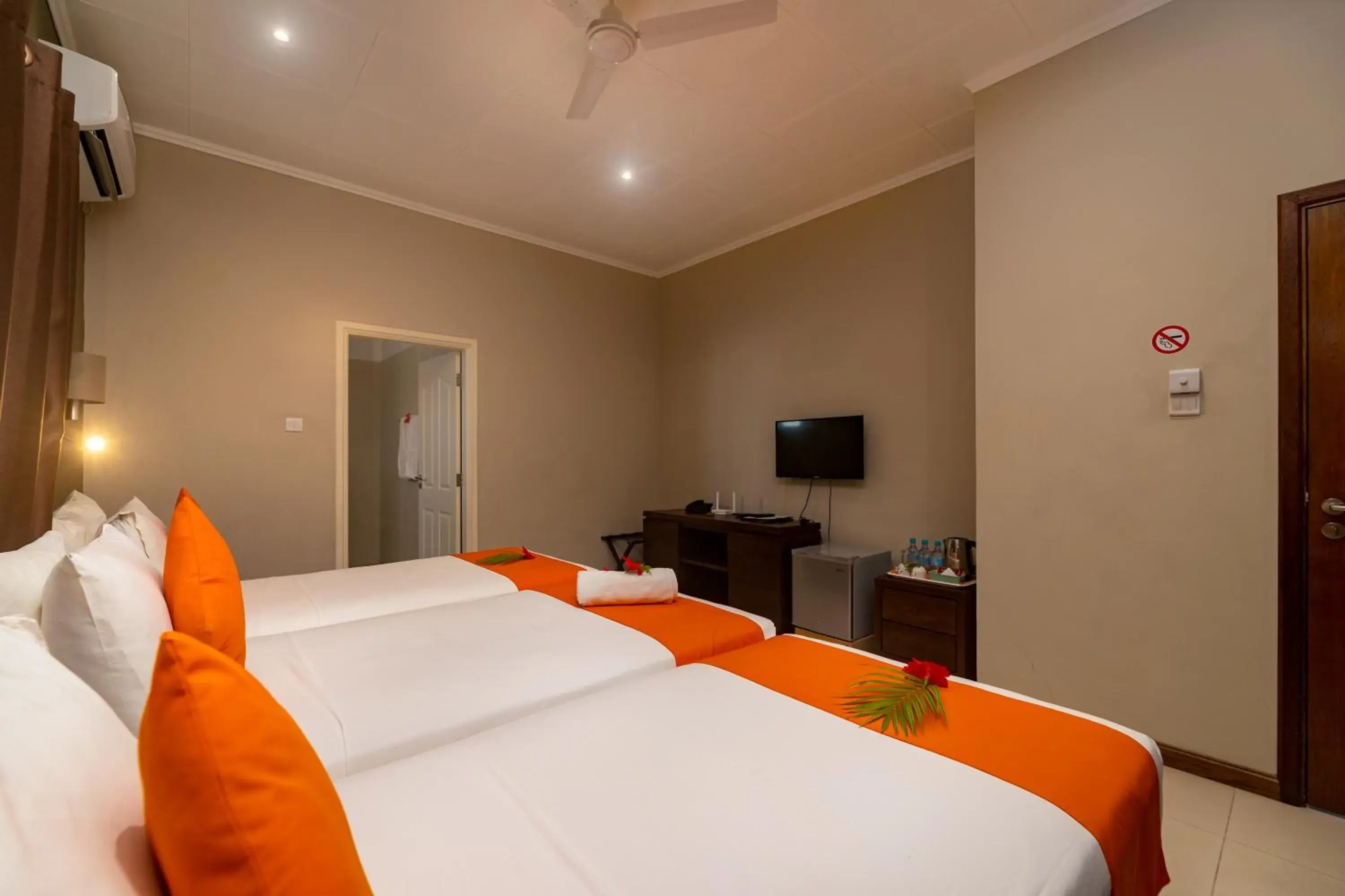 Standard Triple Room - single occupancy in The Ridge Residence Standard Triple Room - single occupancy in The Ridge Residence