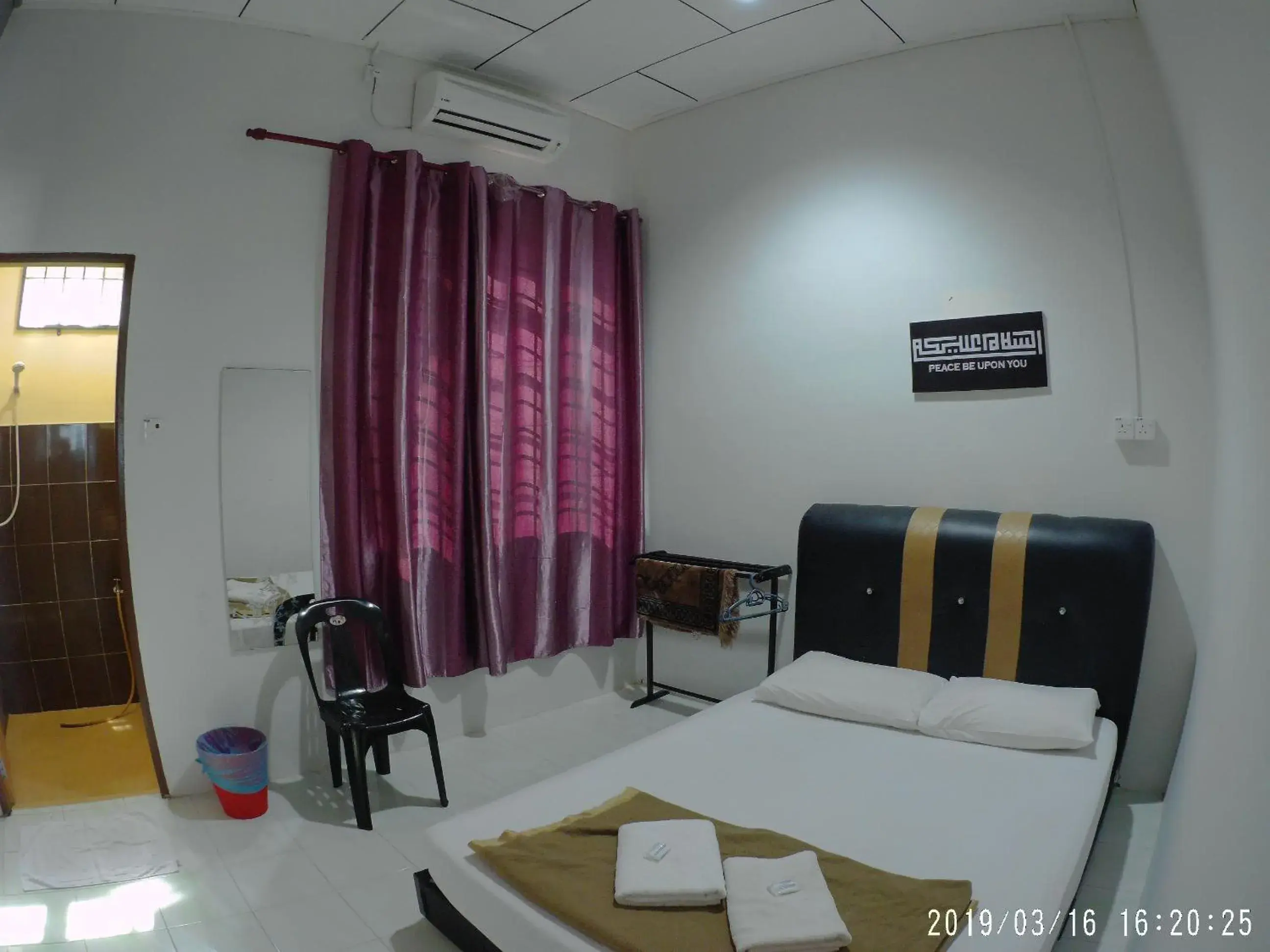 Bedroom, Bed in Semarak Beach Inn Bedroom, Bed in Semarak Beach Inn