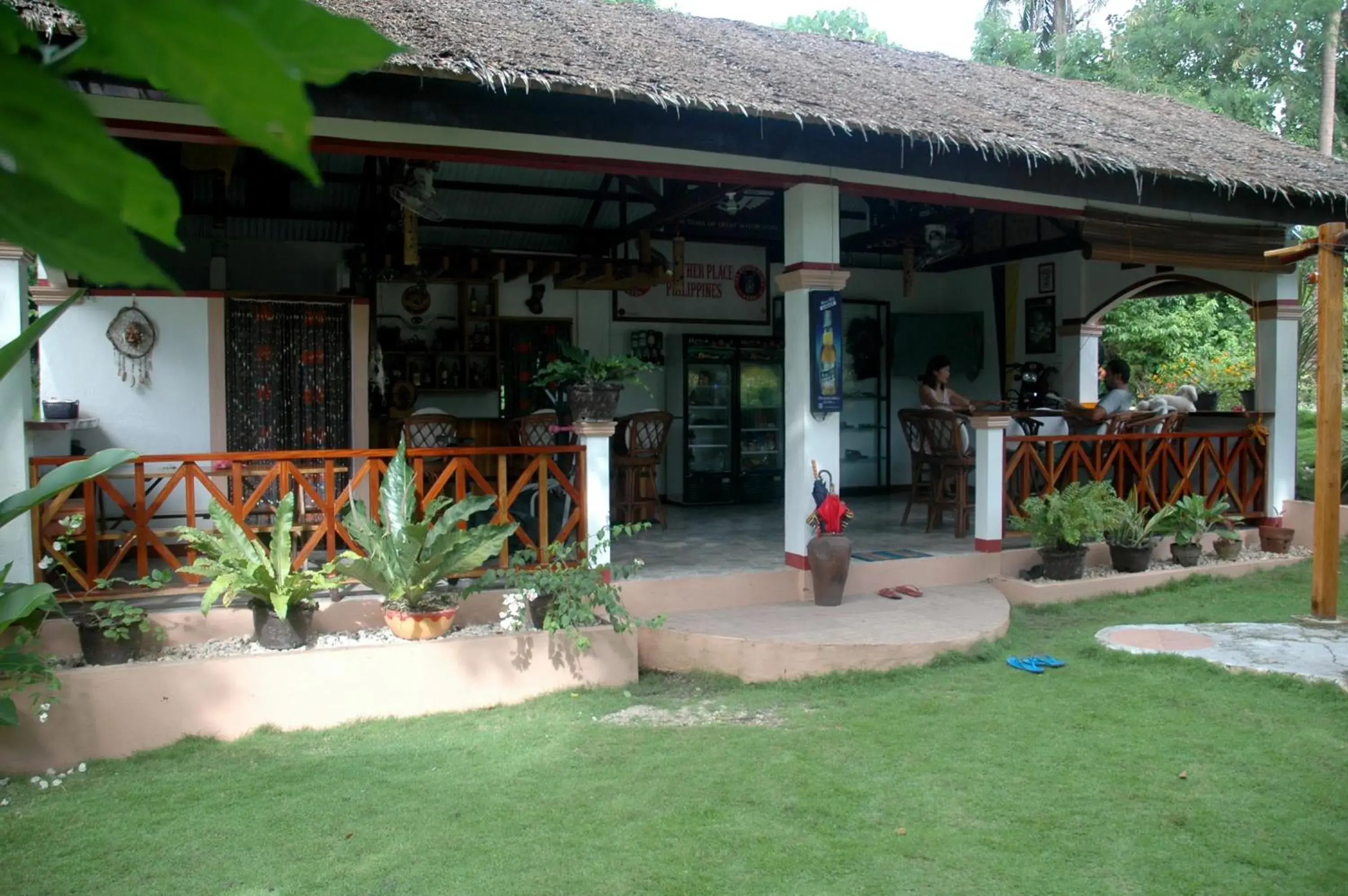 Lounge or bar in Neptune Diving Resort Santander Lounge or bar in Neptune Diving Resort Santander