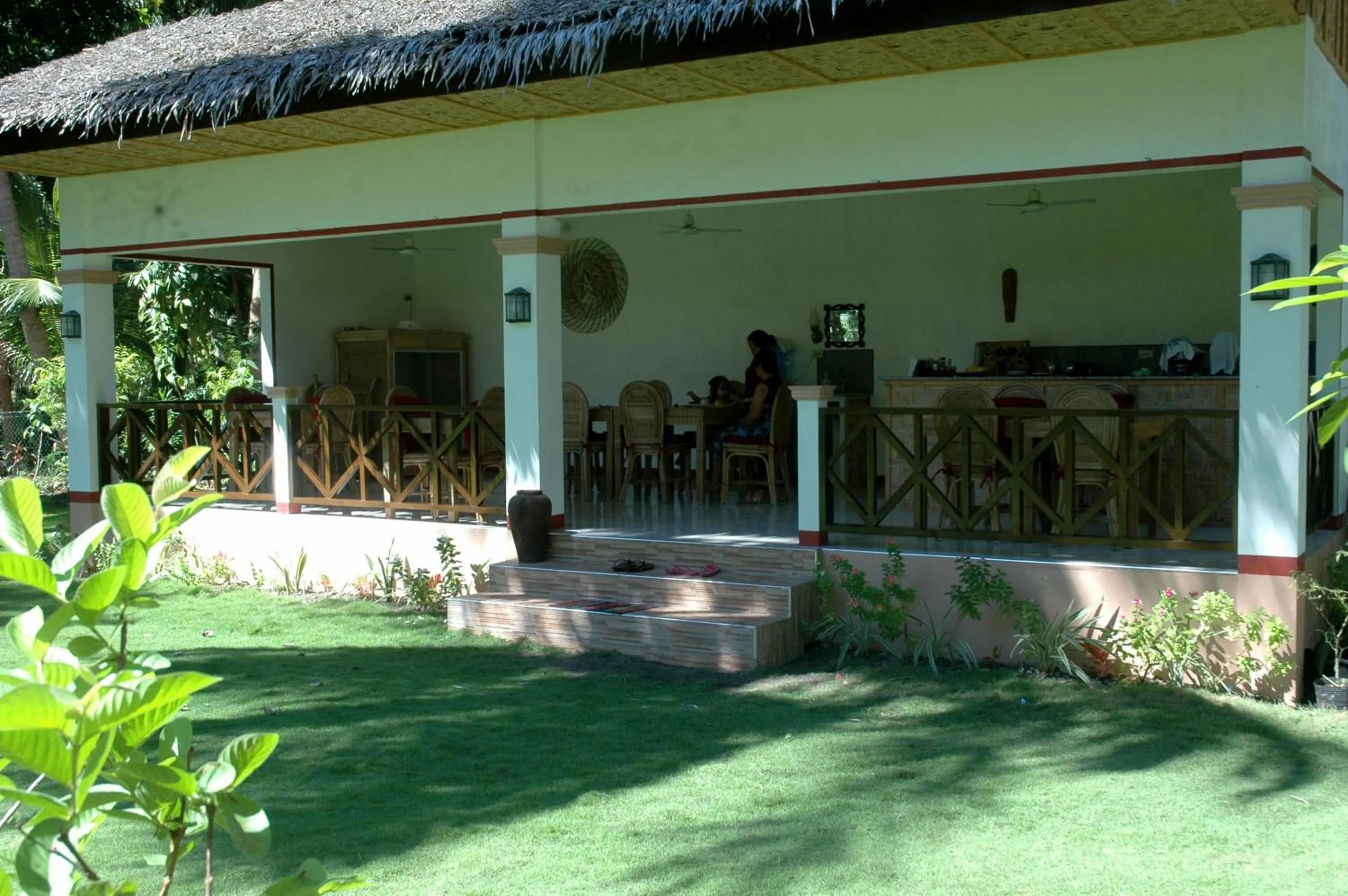 Dining area in Neptune Diving Resort Santander