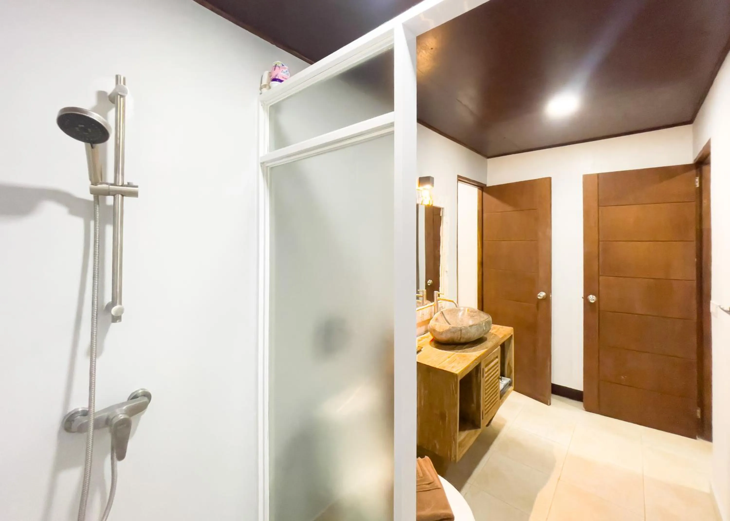 Cadlao Resort and Restaurant