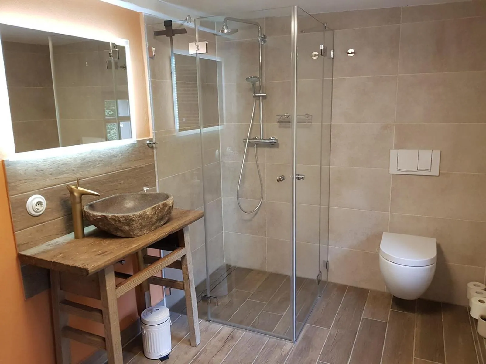 Shower in Gohrischer Hof Anno 1798