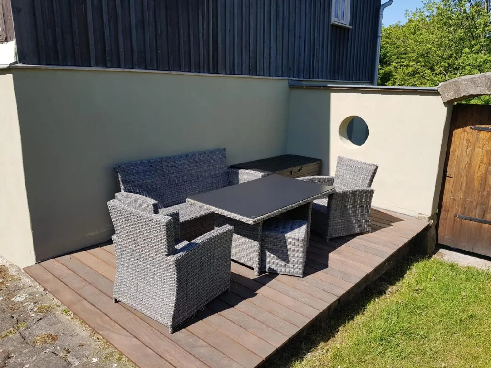 Seating area in Gohrischer Hof Anno 1798