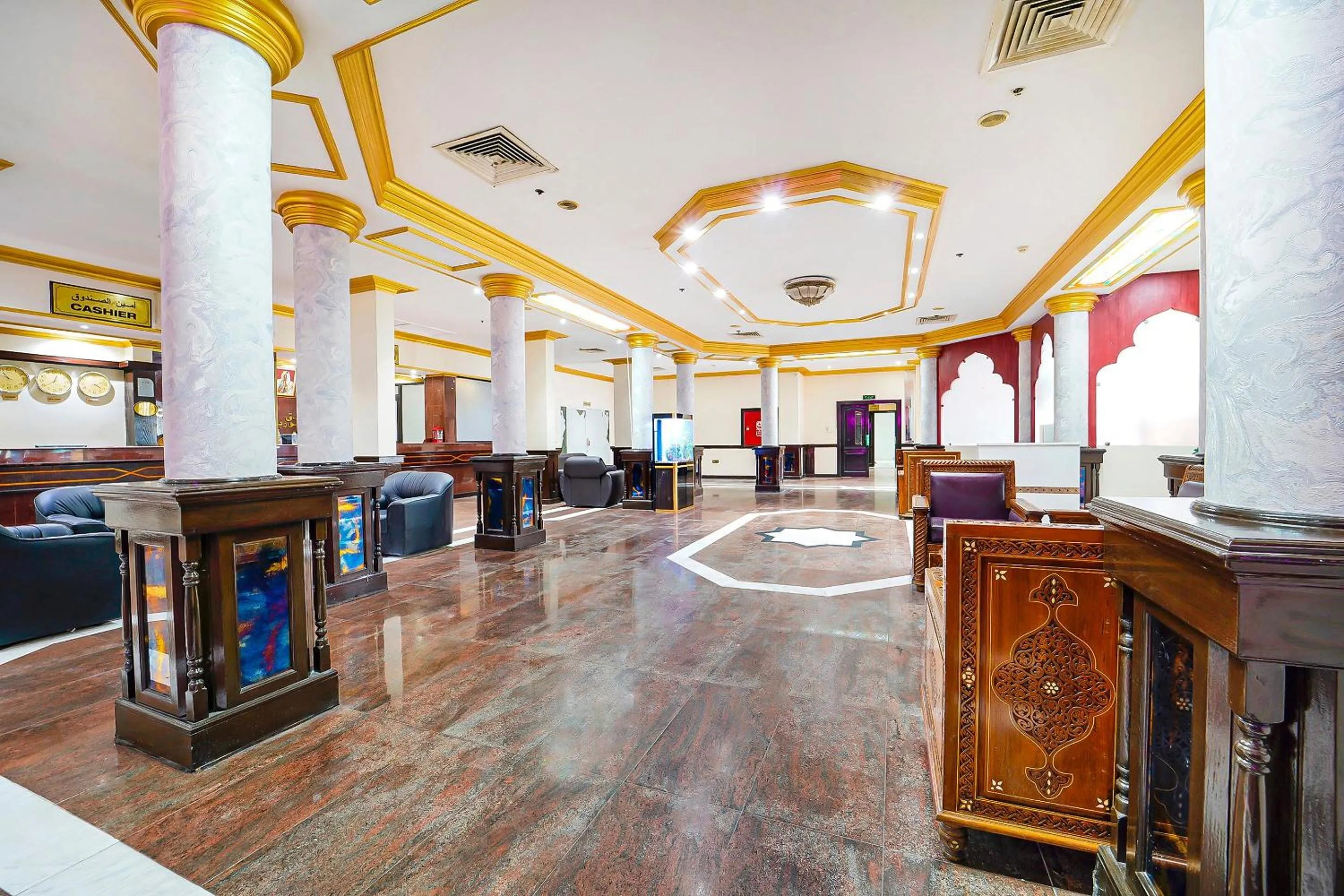 Lobby or reception in OYO 120 Concord International Hotel