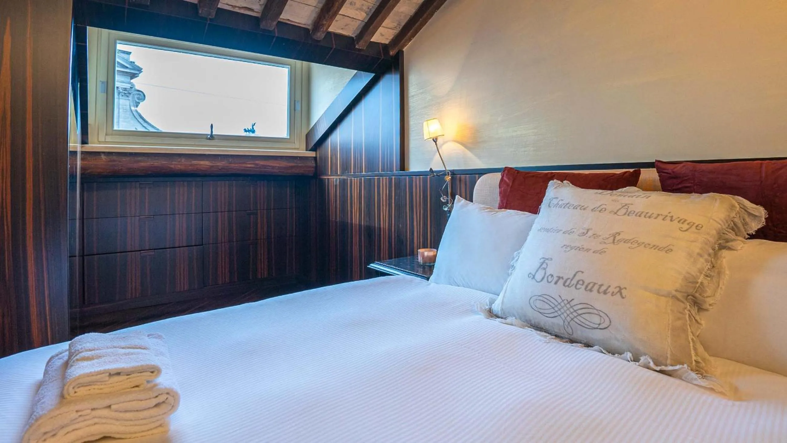 Bedroom, Bed in EasyTopStay - Piazza Venezia City View Charming Apt