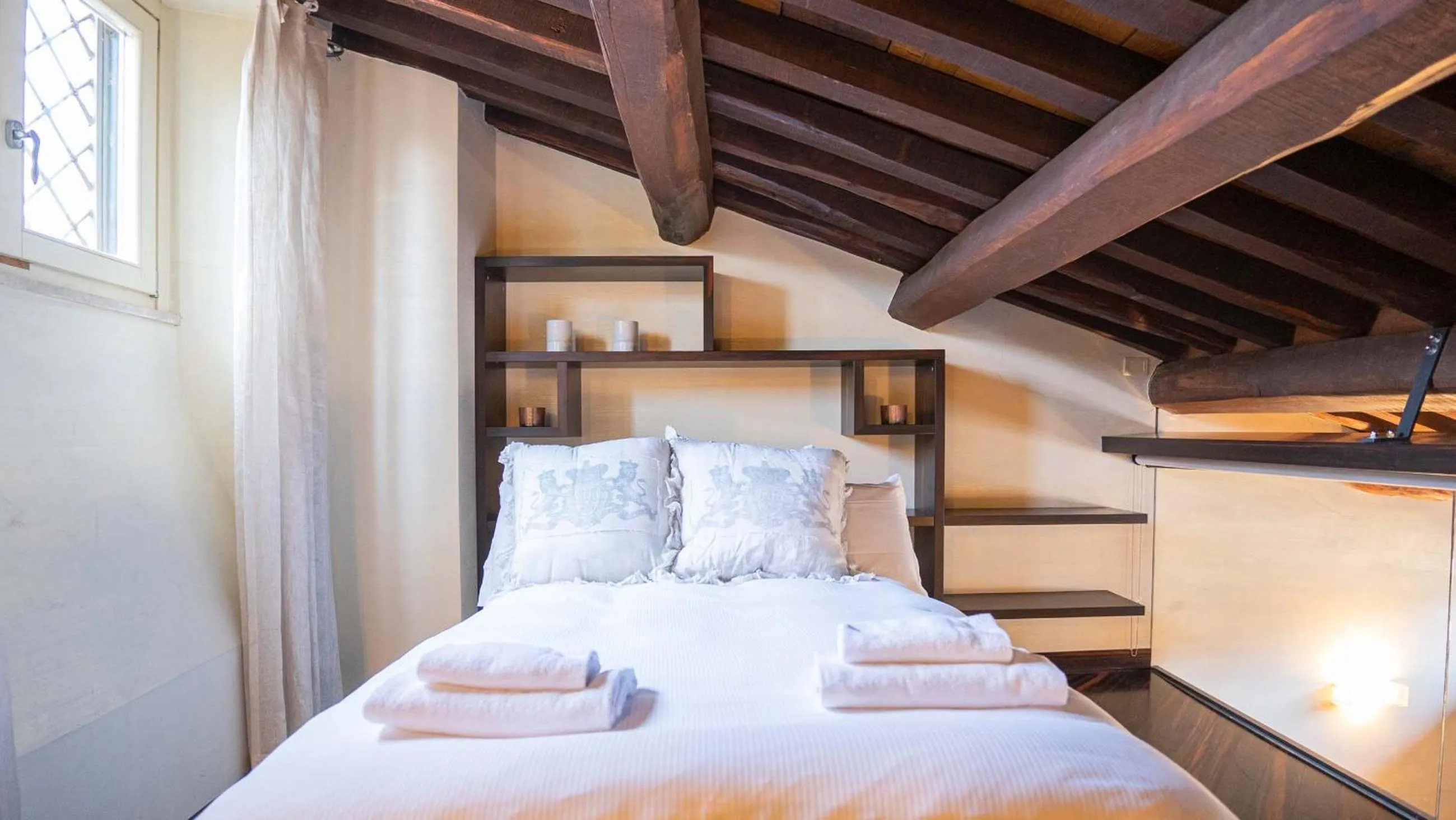 Bedroom, Bed in EasyTopStay - Piazza Venezia City View Charming Apt