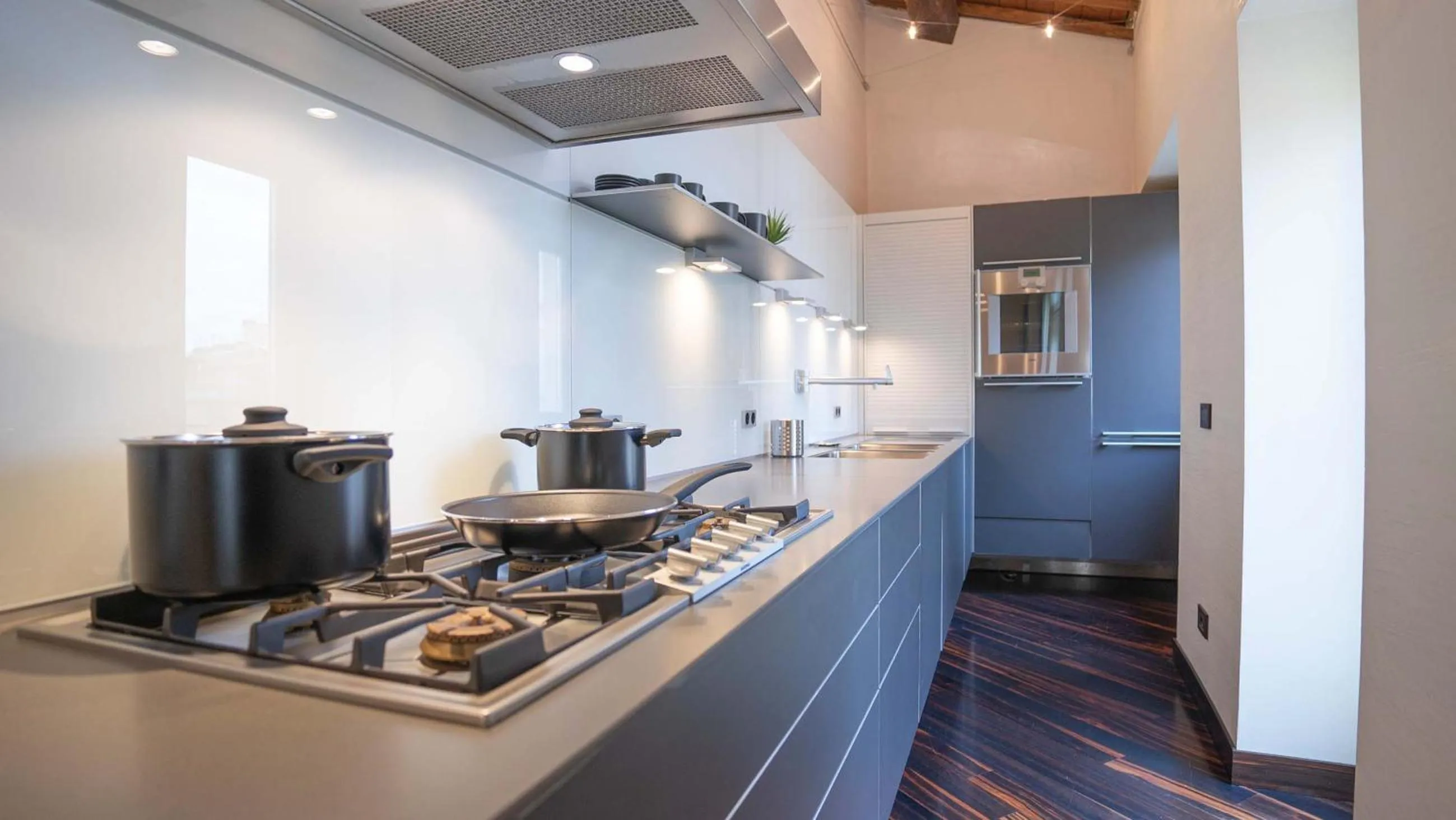 Kitchen or kitchenette in EasyTopStay - Piazza Venezia City View Charming Apt