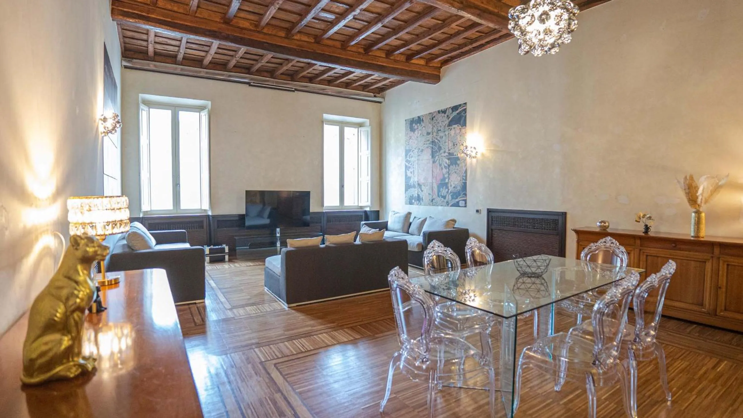 Living room in EasyTopStay - Piazza Venezia City View Charming Apt