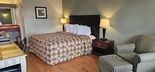 Astoria Hotel West