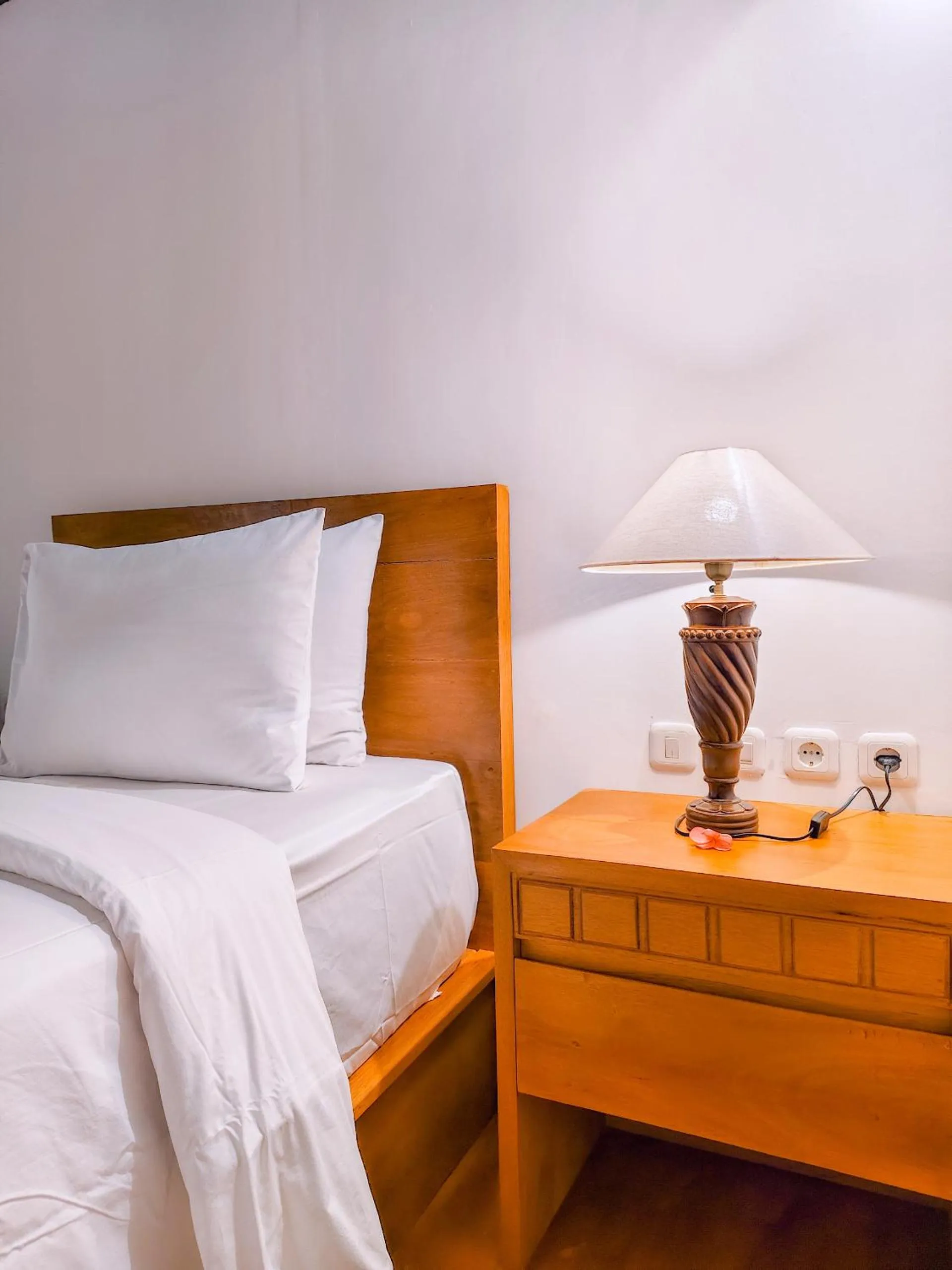 Bed in The Kori Sire