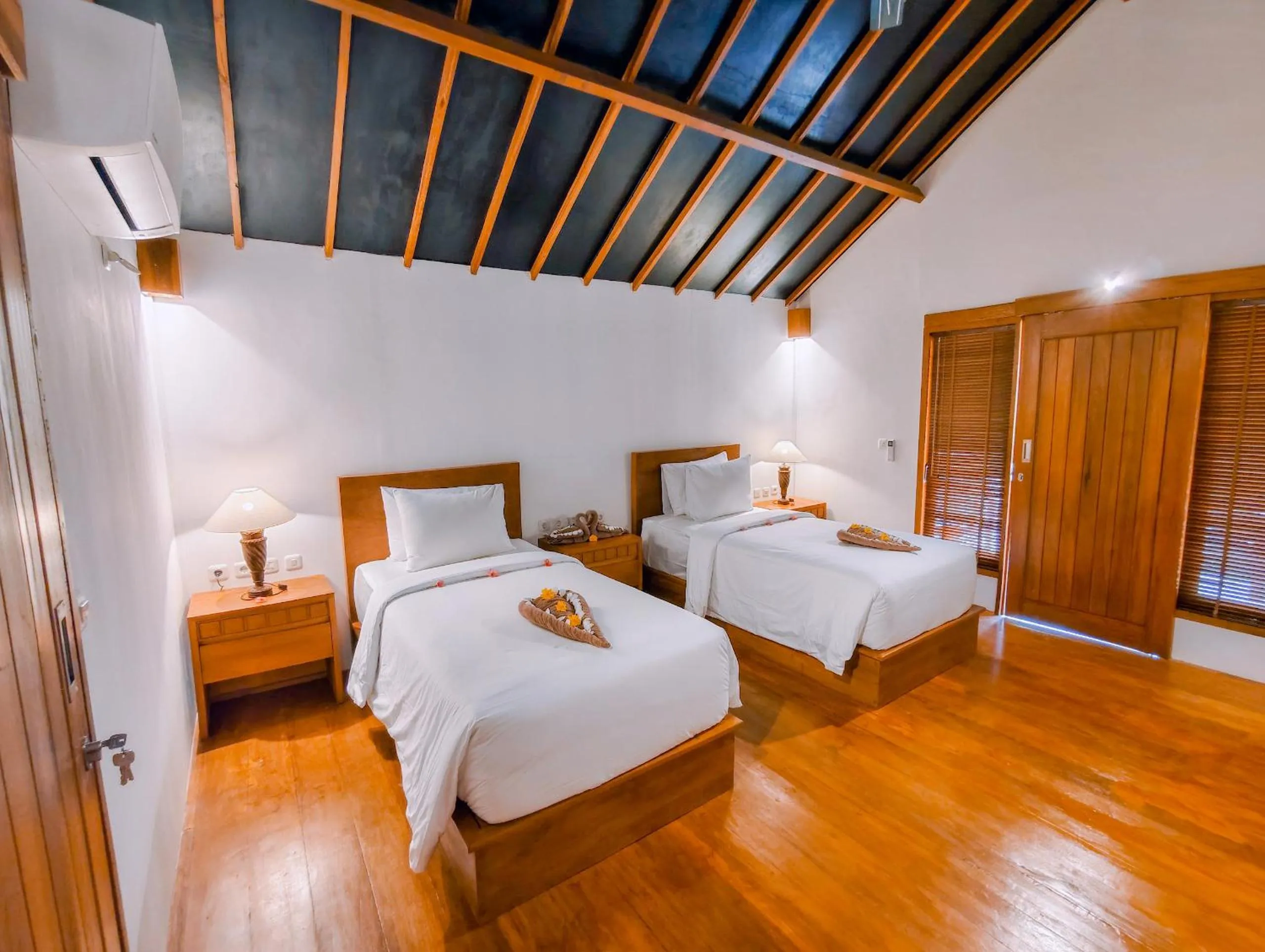 Bedroom, Bed in The Kori Sire