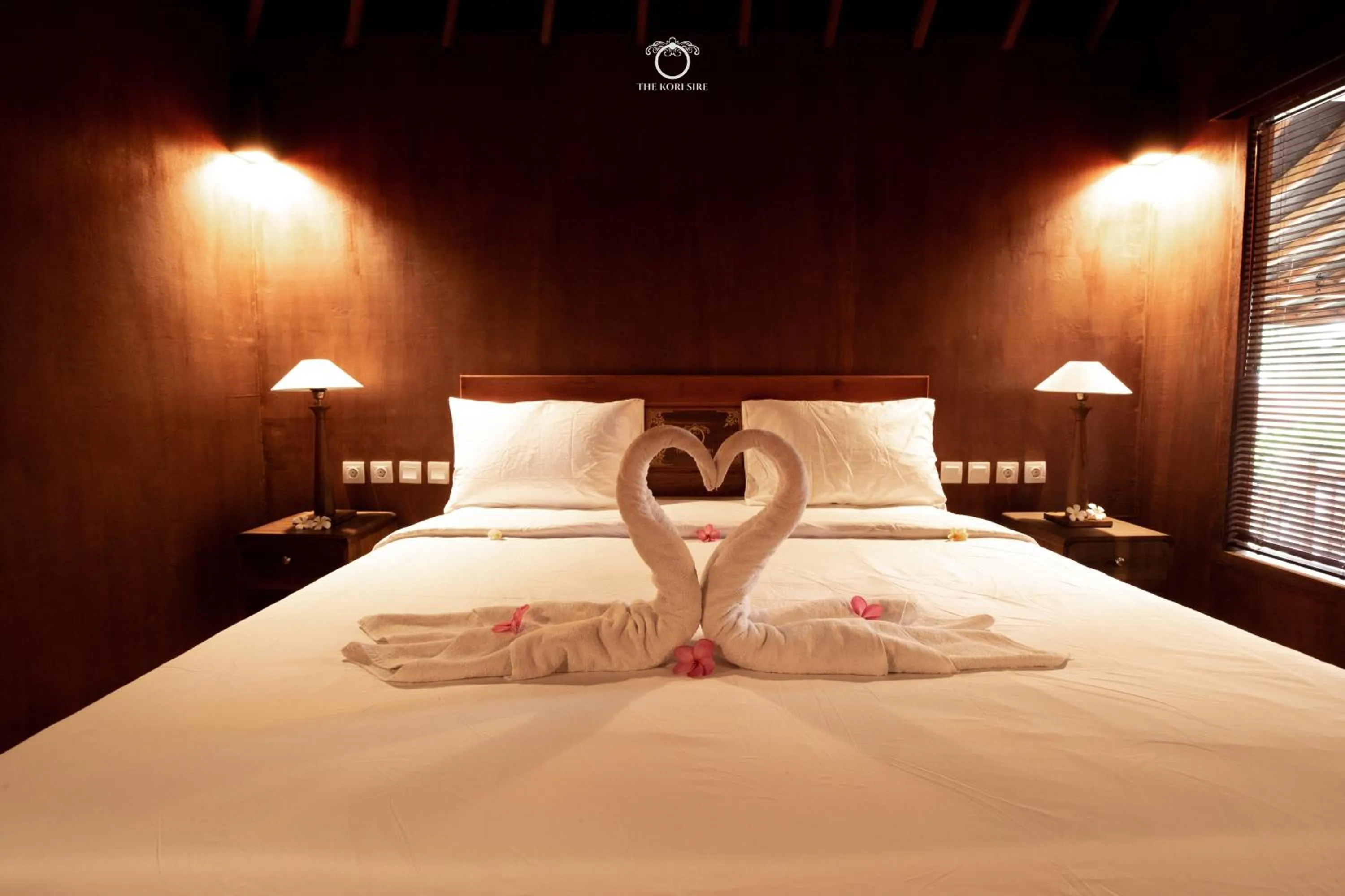 Bedroom, Bed in The Kori Sire