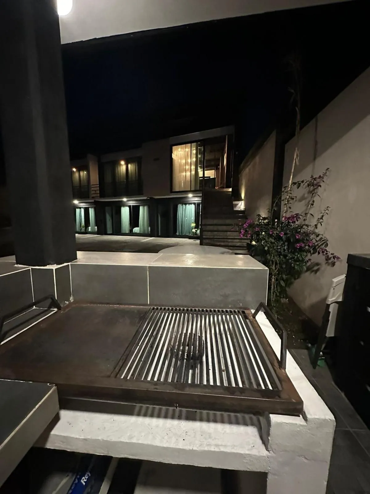 BBQ facilities in DPJ HOTEL