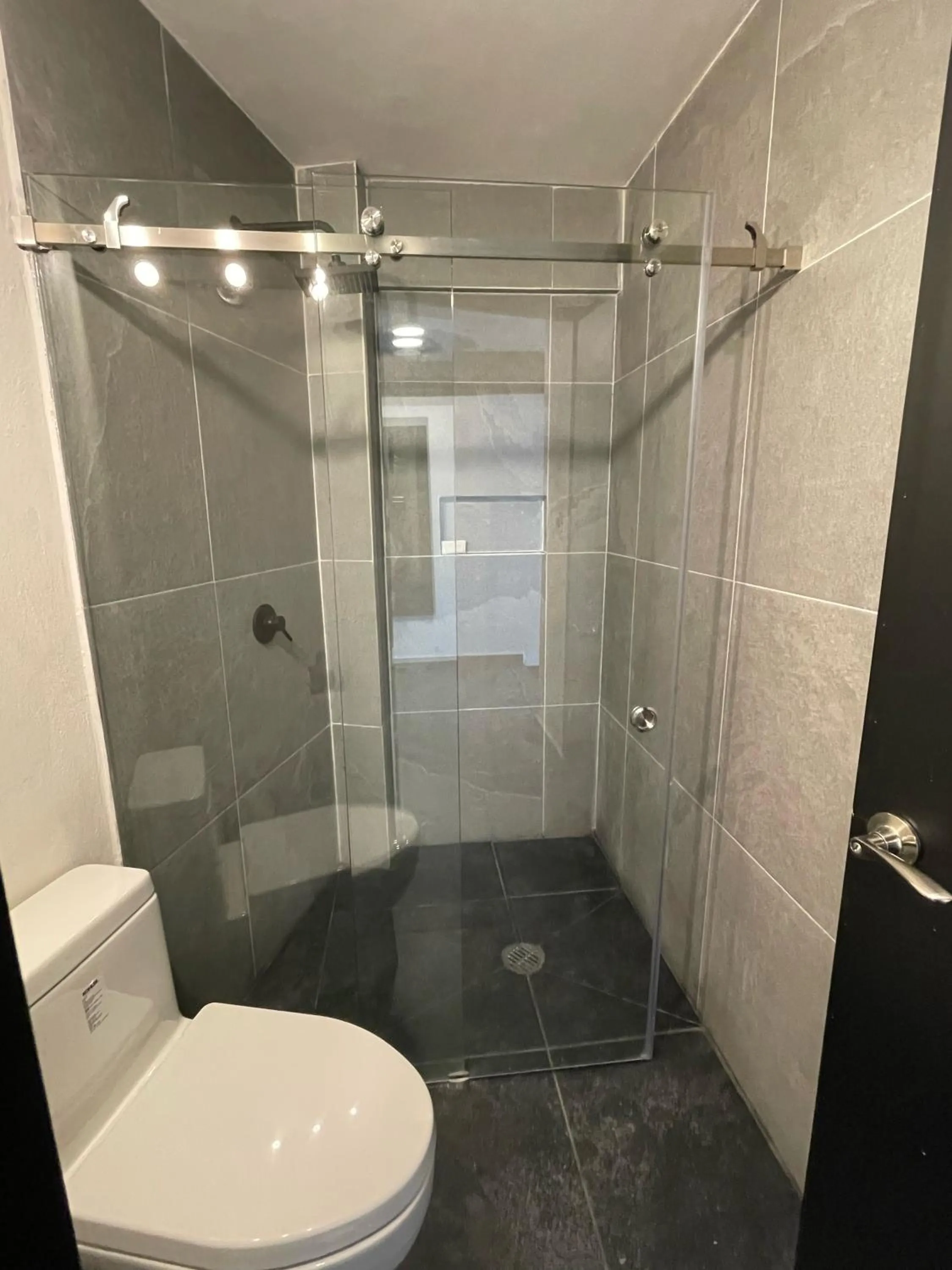 Bathroom in DPJ HOTEL