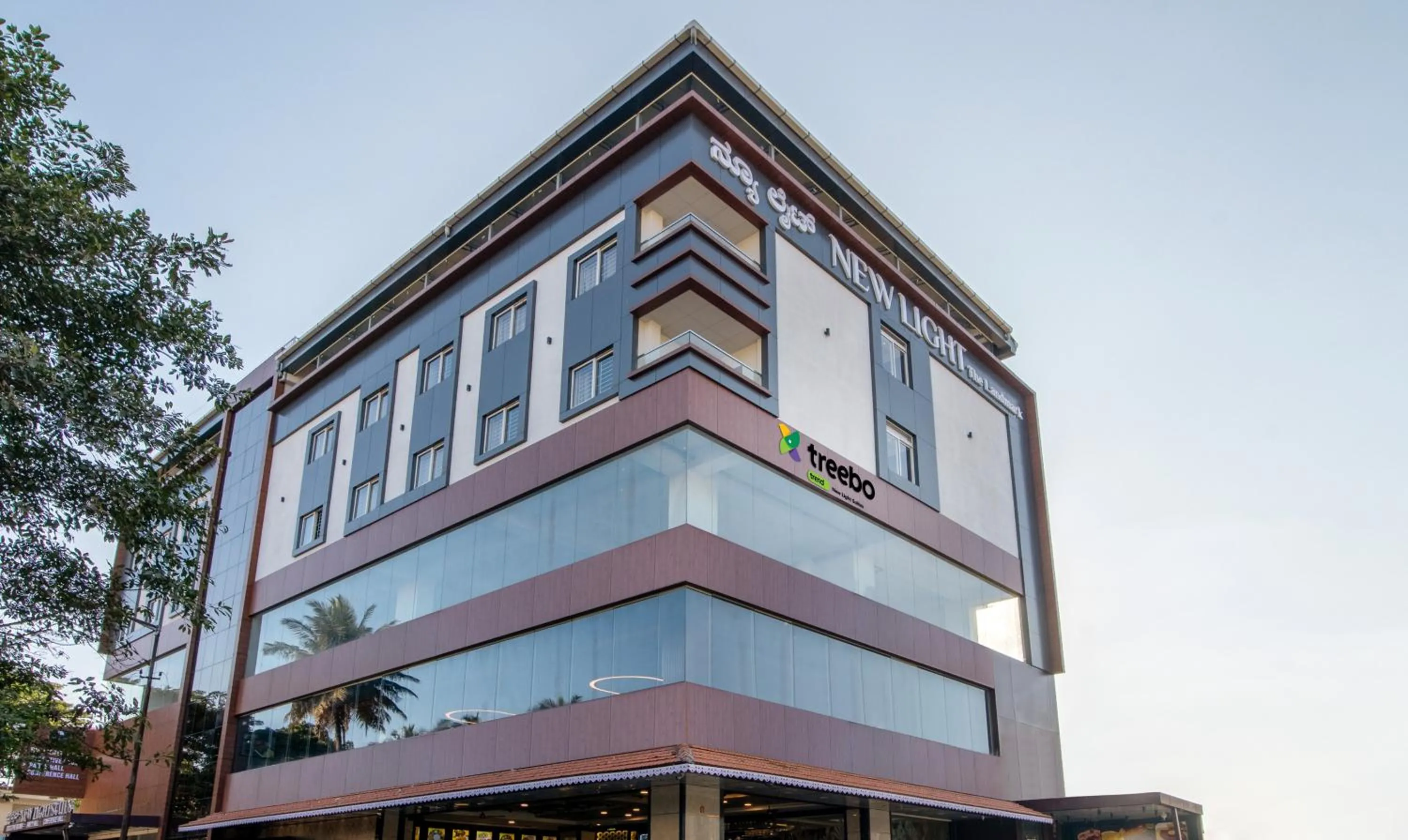 Facade/entrance in Treebo Premium New Light Suites