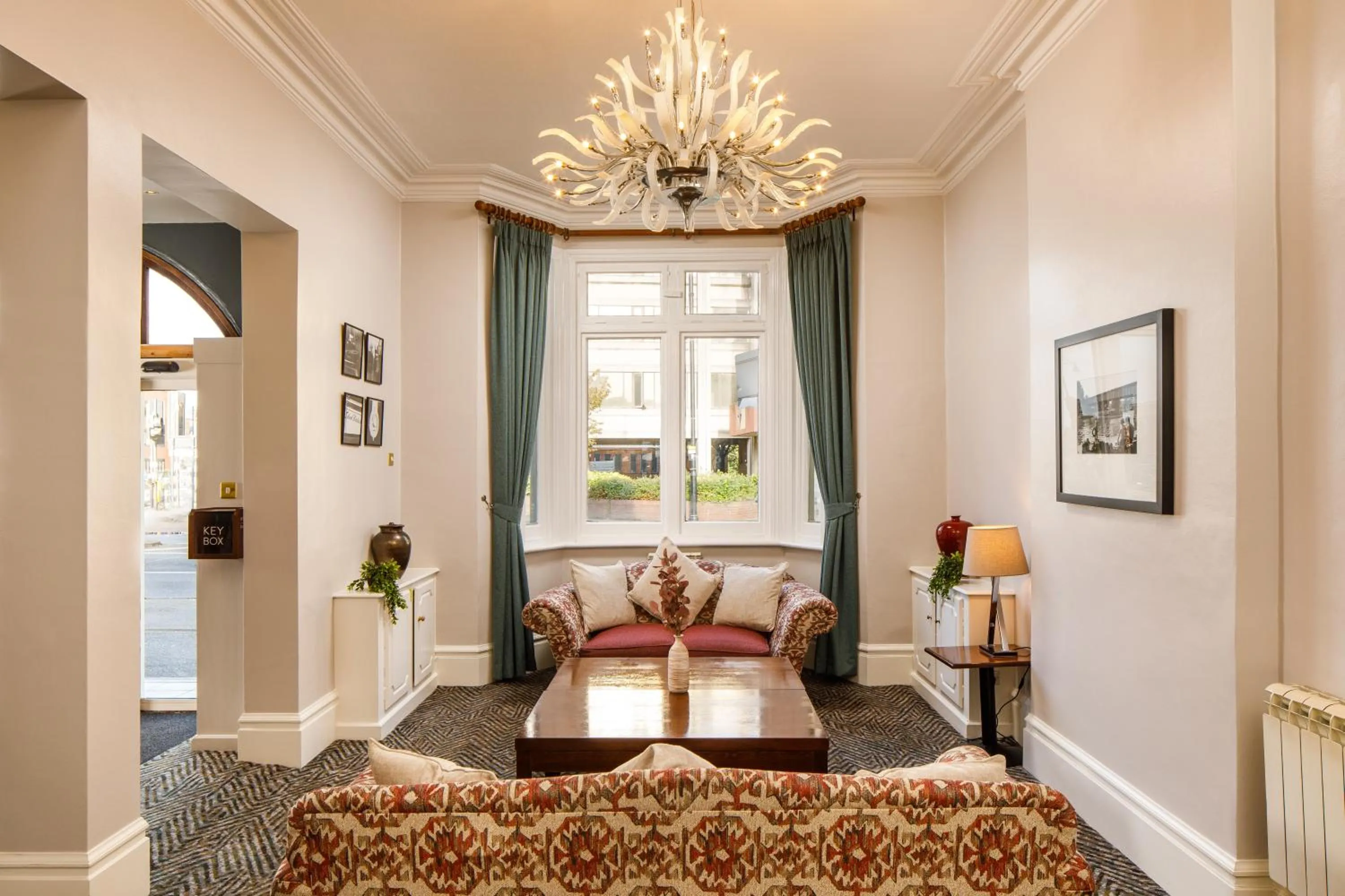 Lobby or reception in Sunday London Staines-upon-Thames Heathrow T5