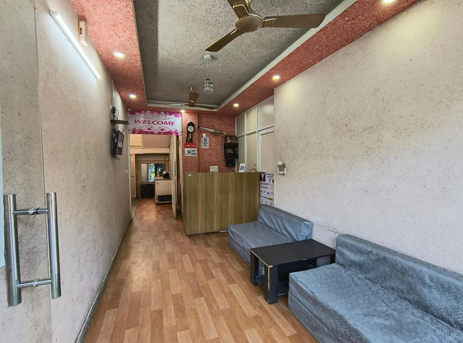 TV and multimedia in Hotel Bullet Inn Jaipur